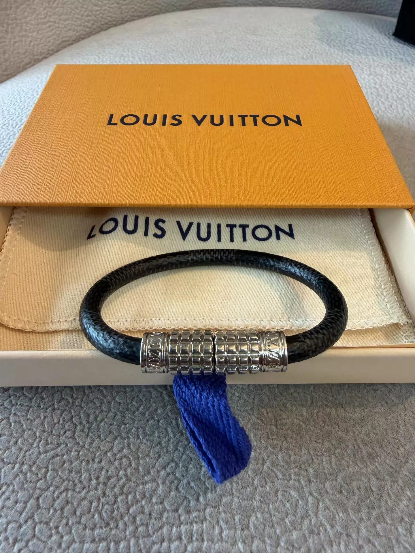 Louis Vuitton LV Blk Leather Bracelet Silver Crystal Buckle Mint Size ONE SIZE - 5 Thumbnail