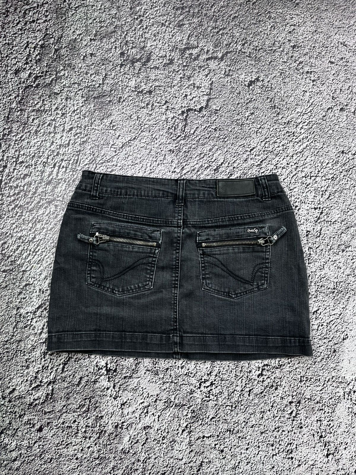 Vintage Vintage Y2K Juicy Vibe Faded Mini Skirt 00s streetwear Size 27" / US 4 / IT 40 - 2 Thumbnail