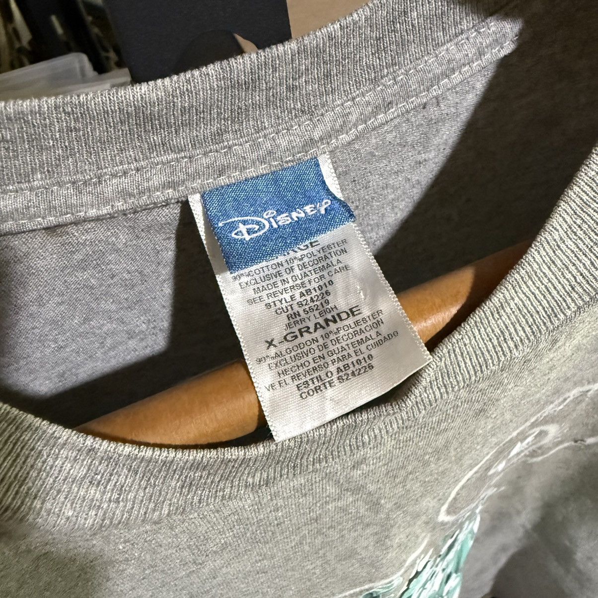 Disney VTG Y2K 00S DISNEY TEE Size US XL / EU 56 / 4 - 2 Thumbnail