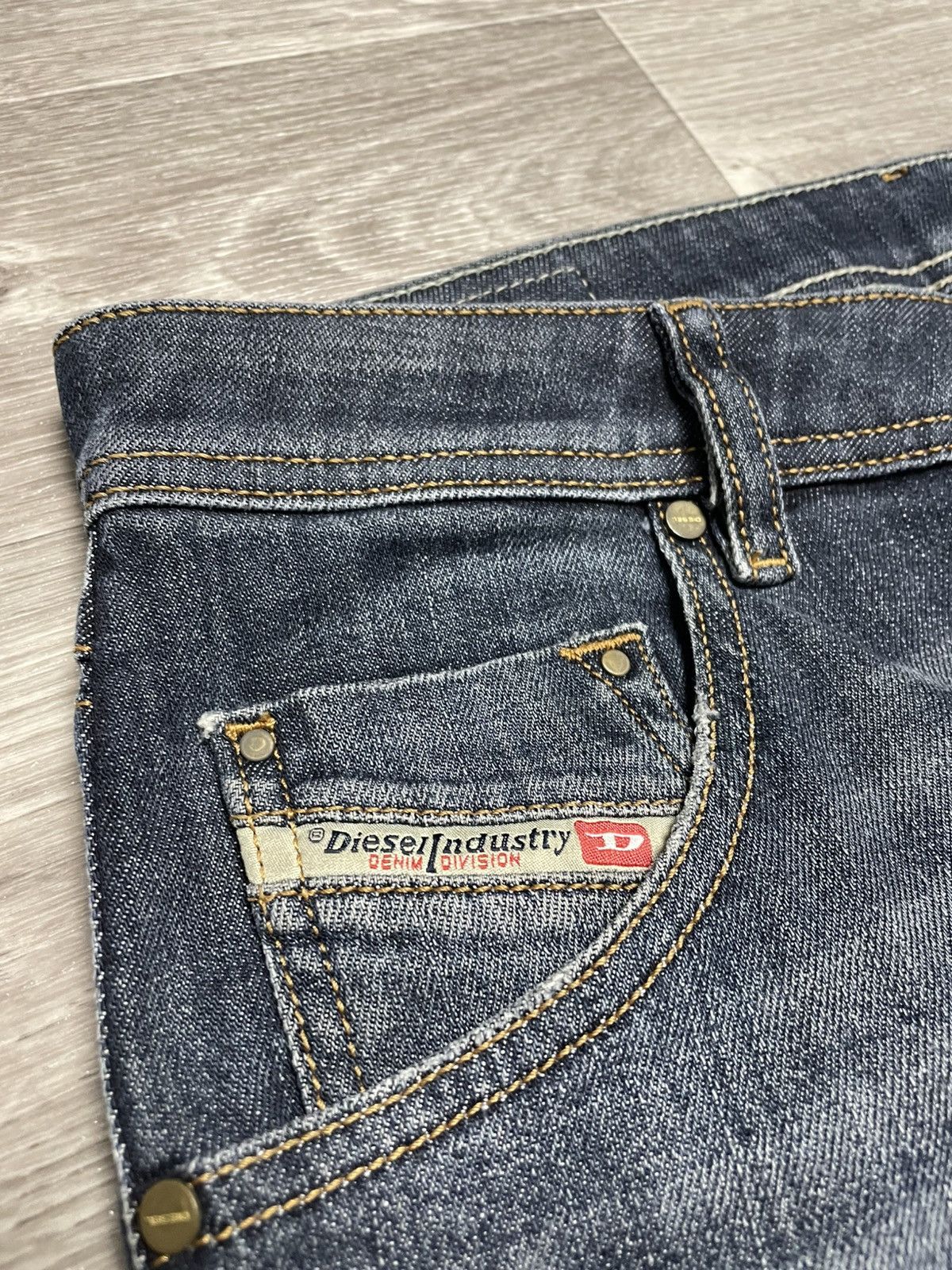 Diesel Vintage Diesel Krayver Regular Fit Blue Wash Denim Jeans 32 Size US 32 / EU 48 - 7 Thumbnail