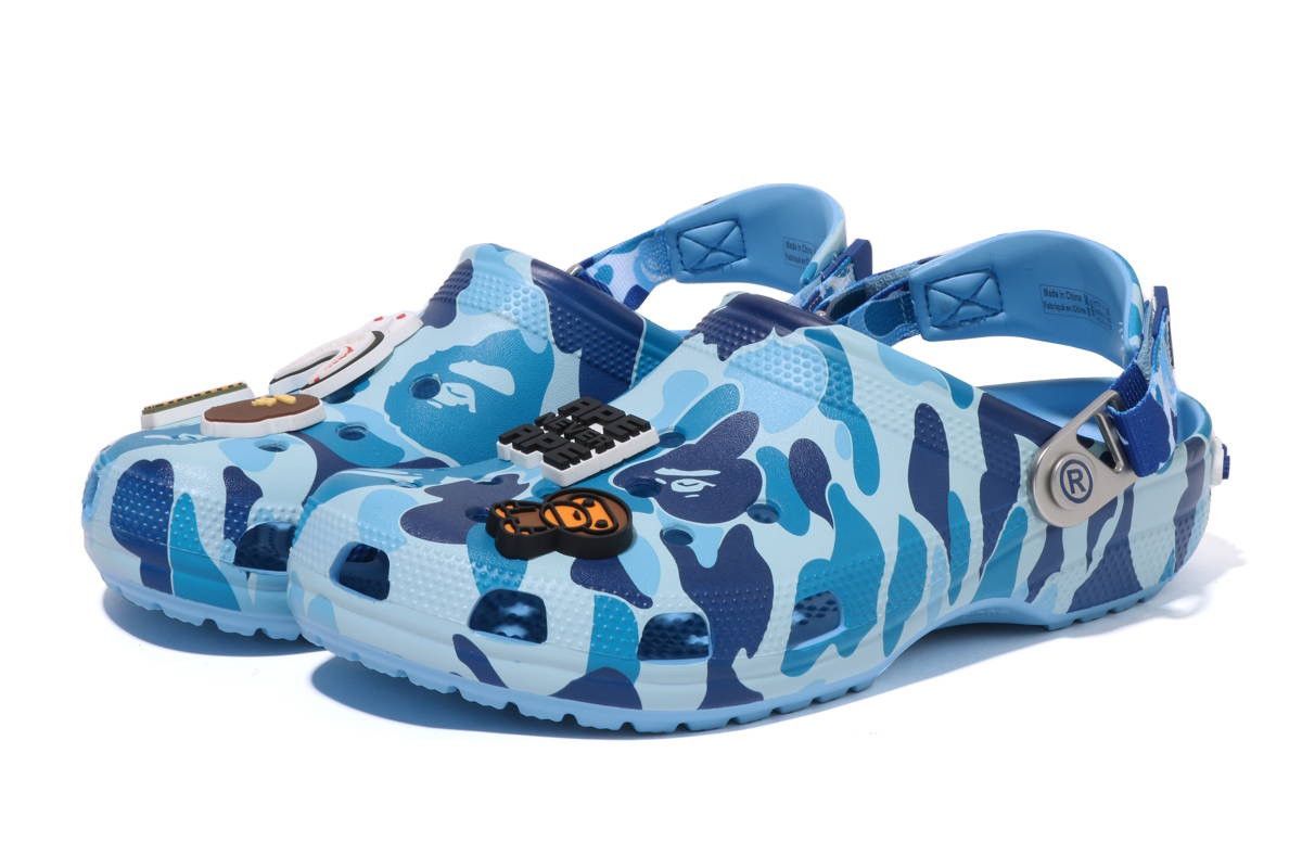 Bape × Crocs Crocs Classic Clog A Bathing Ape ABC Camo Blue Size US 10 / EU 43 - 2 Thumbnail