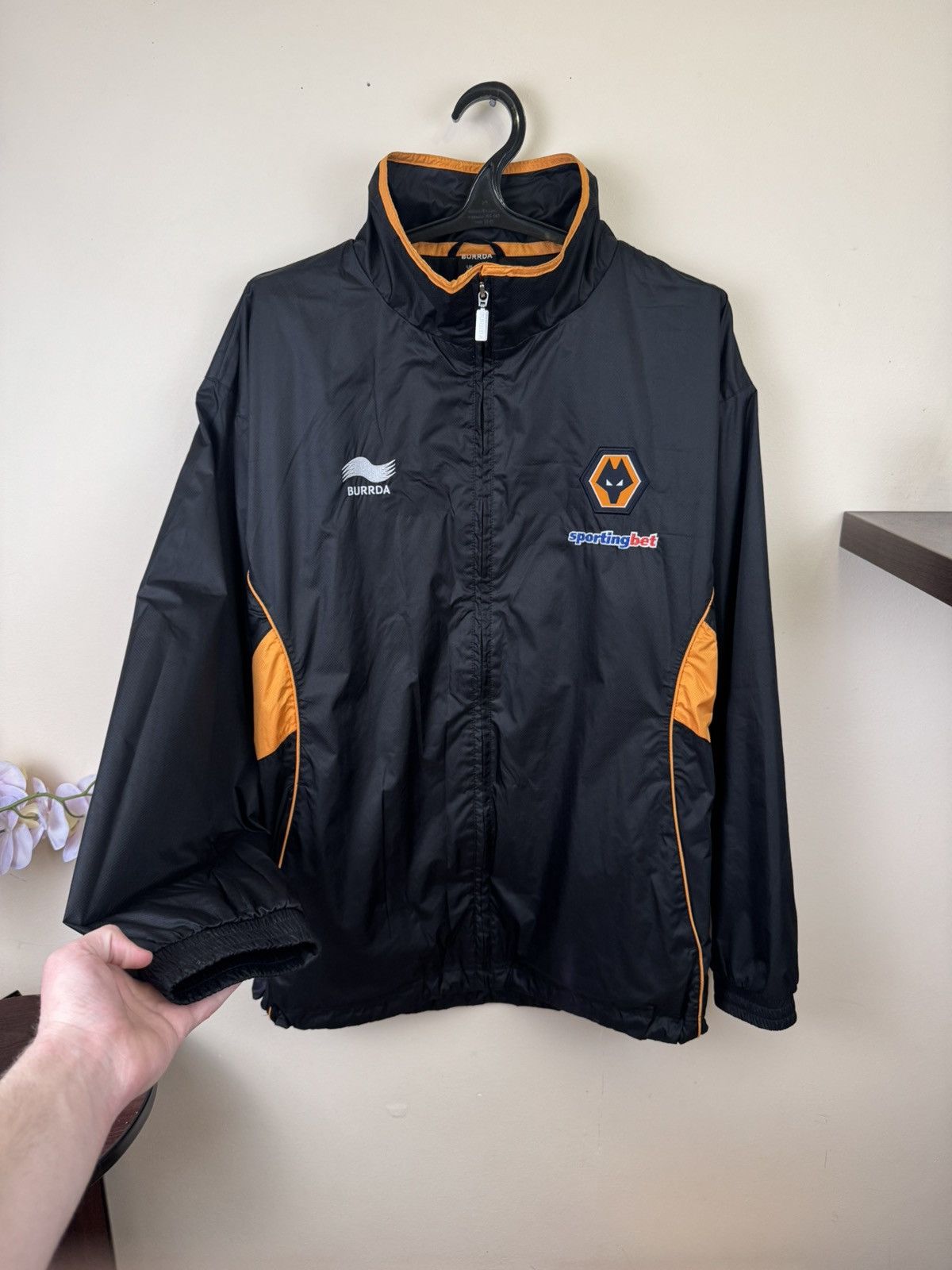 Other WOLVERHAMPTON WOLVES 2011/2012 FOOTBALL JACKET BURRDA sz XL Size US XL / EU 56 / 4 - 9 Thumbnail
