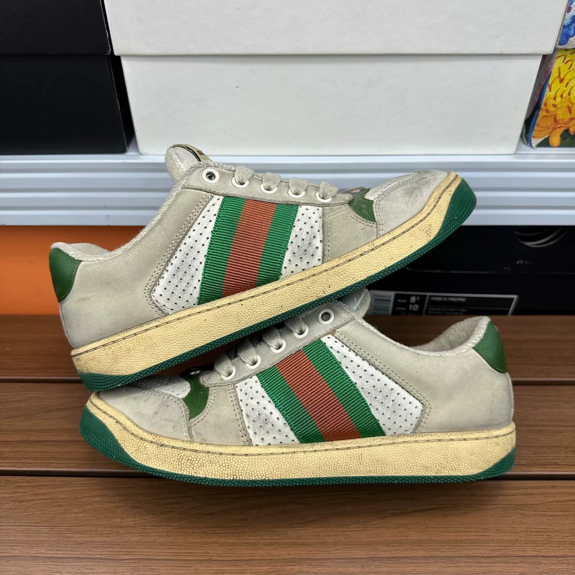 Gucci Gucci Green Lowtop Sneakers it_35-5 Women Size US 5.5 / IT 35.5 - 1 Thumbnail