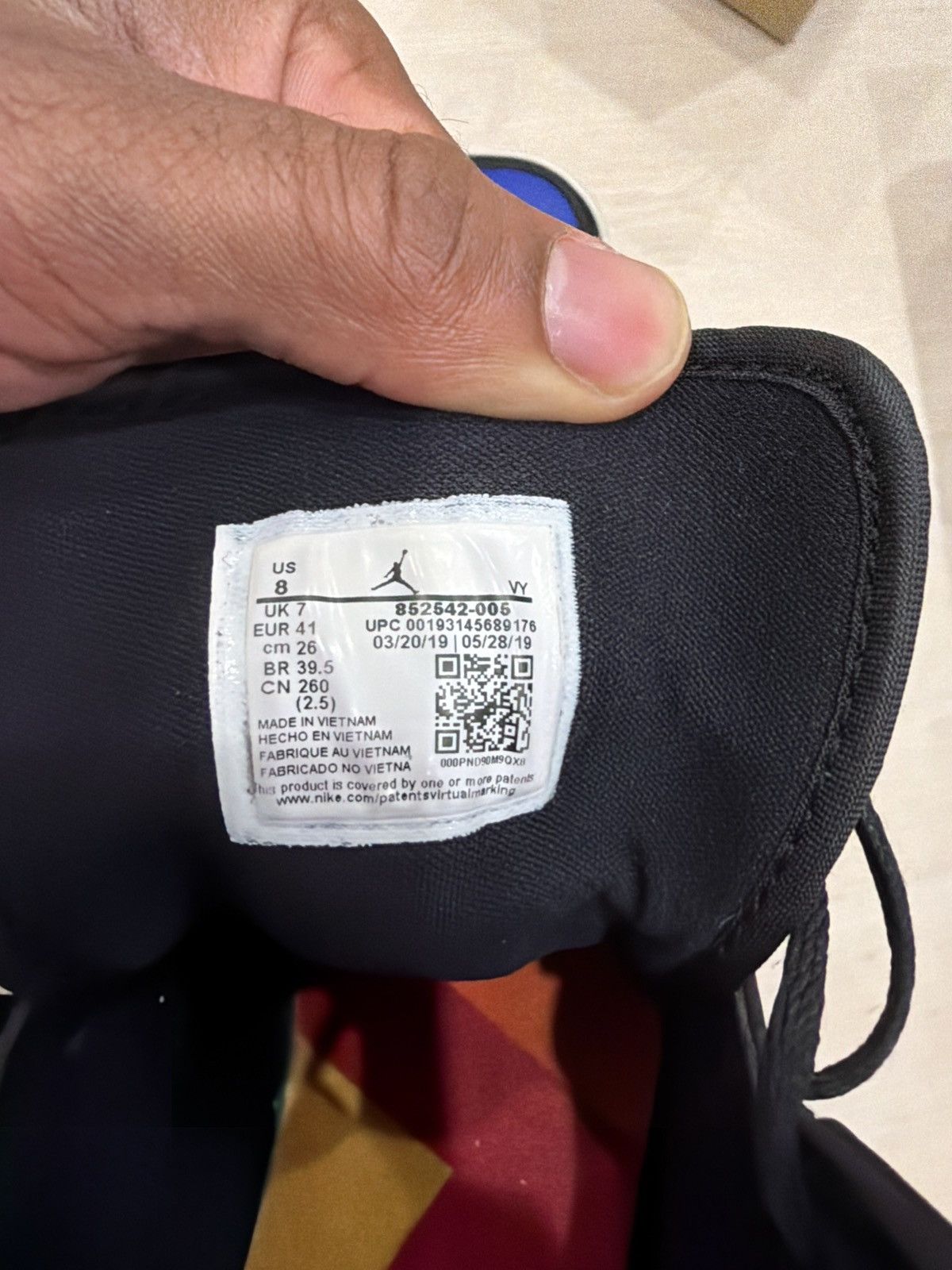 Jordan Brand Air Jordan 1 Mid SE Size US 8 / EU 41 - 4 Thumbnail