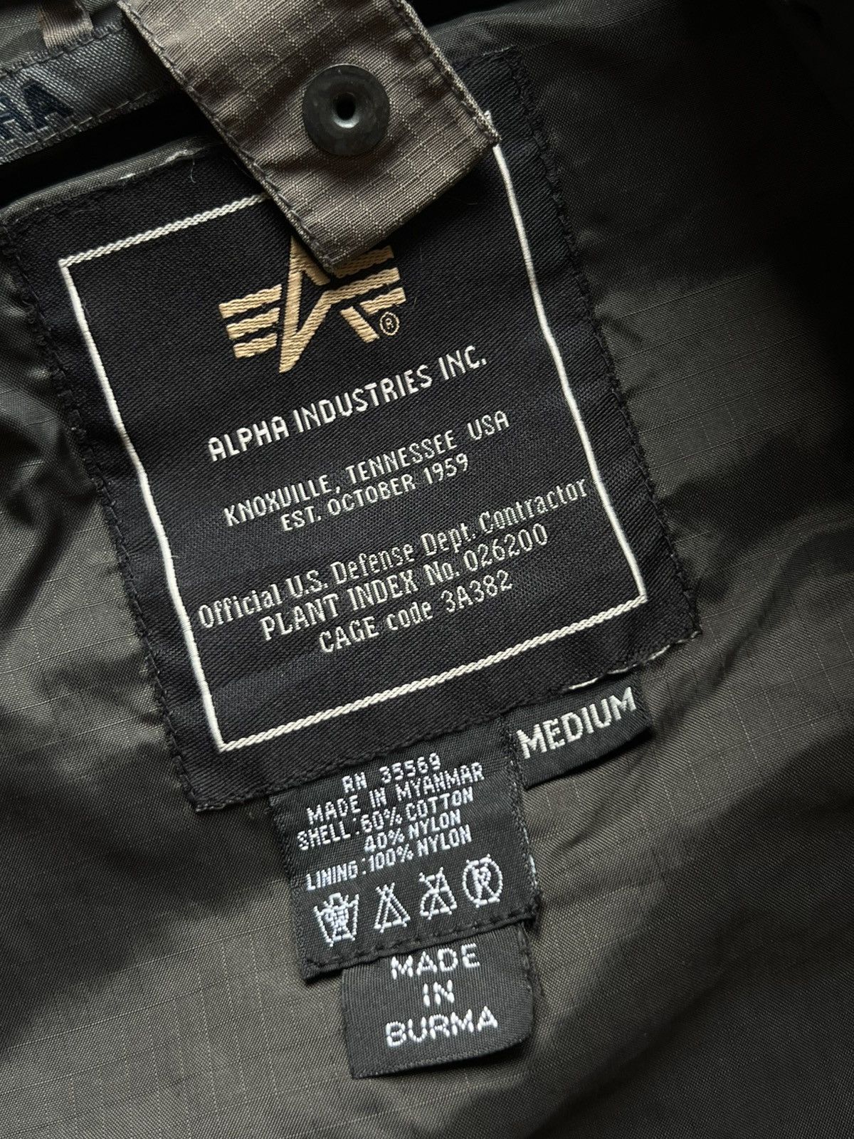 Alpha Industries Vintage Faded Alpha Industries Military Parka Jacket Size US L / EU 52-54 / 3 - 2 Thumbnail