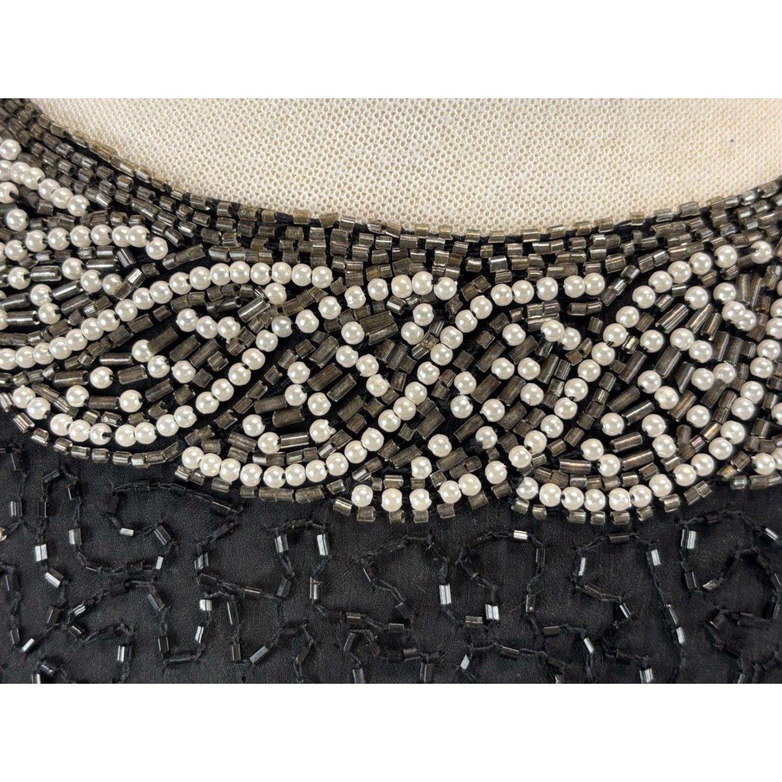 X-LARGE VINTAGE Laurence Kazar Beaded Top Shirt PXL Petite Black Silk Eveningwear 1990s Formal Womens Size XL / US 12-14 / IT 48-50 - 6 Thumbnail