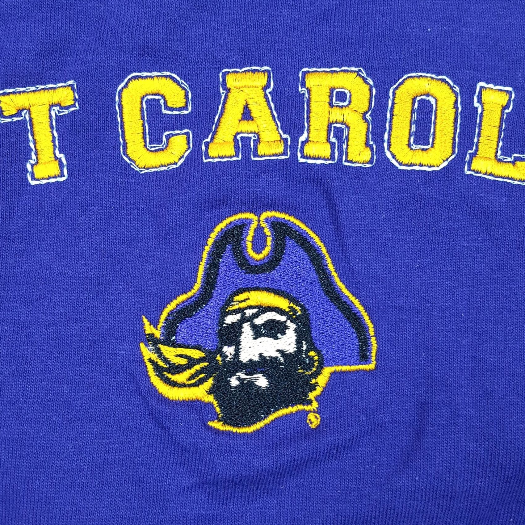 Vintage VINTAGE East Carolina Pirates Mens S Football NCAA College Purple Retro T Shirt Size US S / EU 44-46 / 1 - 4 Thumbnail