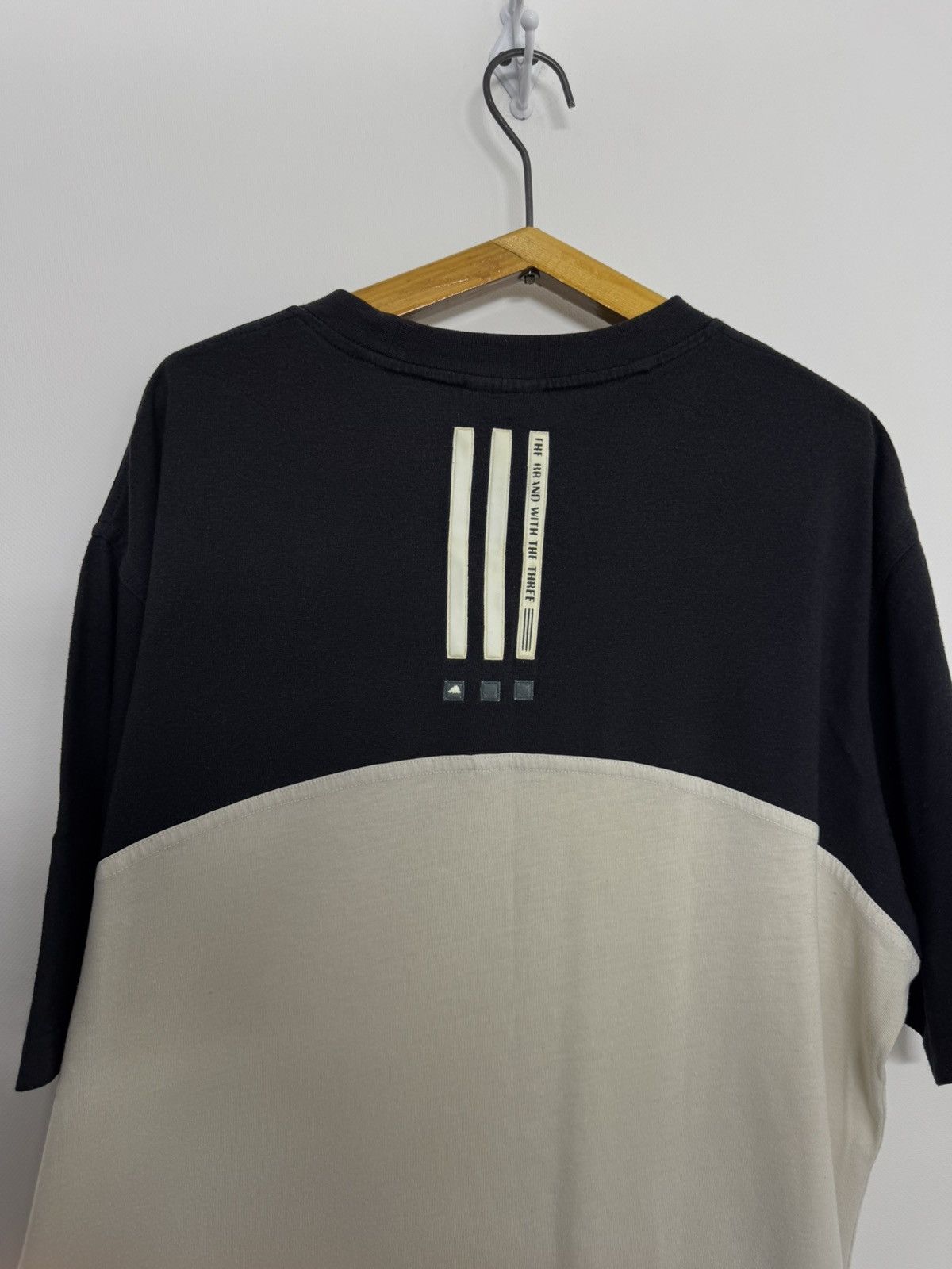 Adidas Vintage Y2k Adidas T-Shirt 90’s Size US L / EU 52-54 / 3 - 8 Thumbnail