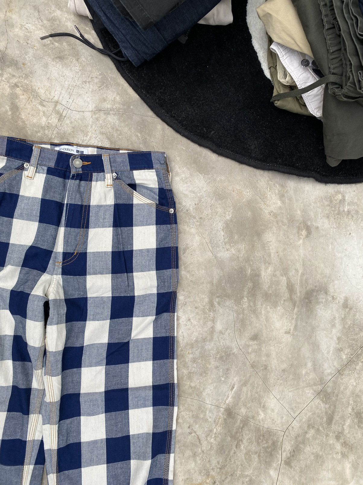 JW Anderson × Uniqlo Uniqlo x J.W anderson x tartan x japanese brand Size US 28 / EU 44 - 3 Thumbnail