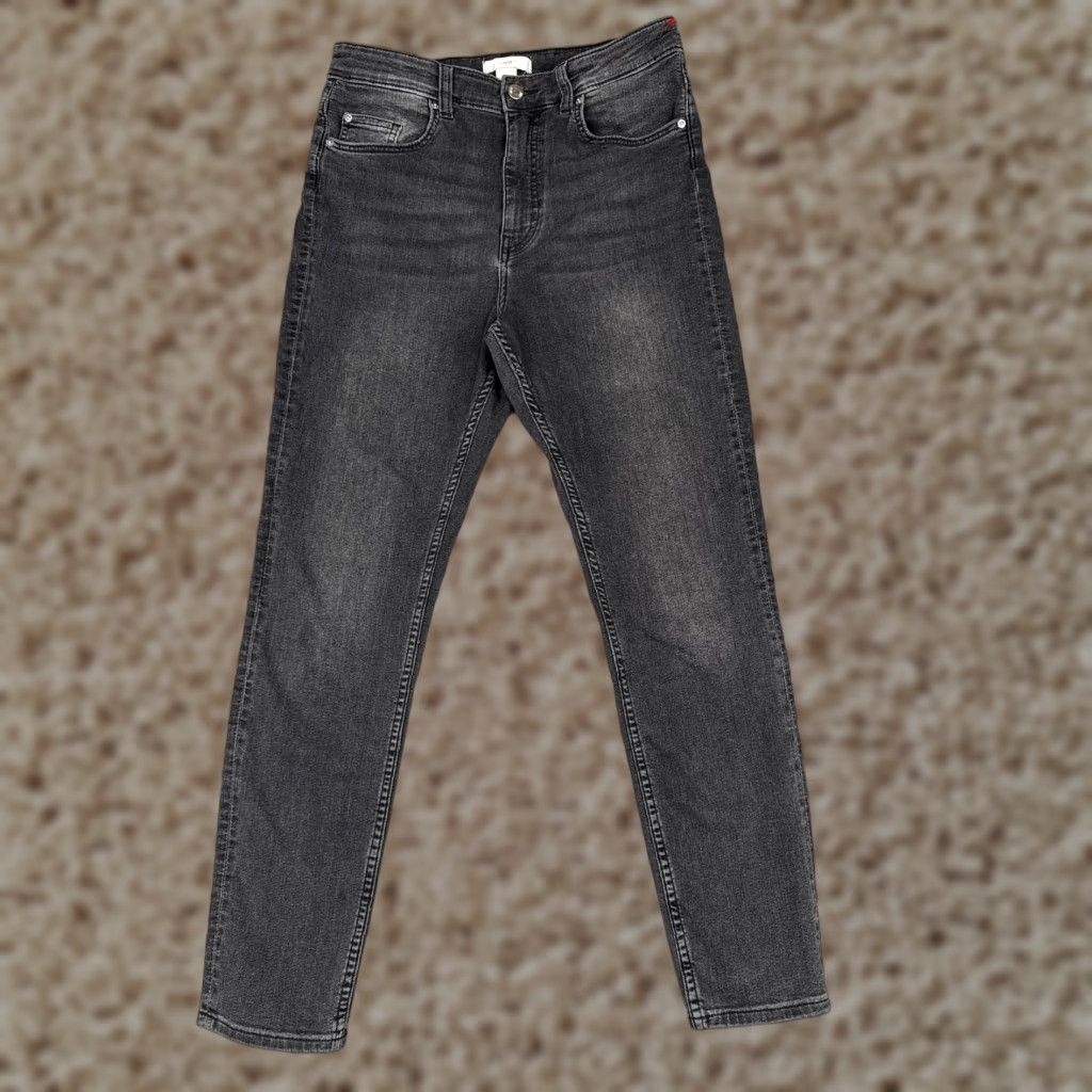 H&M H&M Jeans Women 10 Gray Skinny Slim Fit Mid Rise Charcoal Wash Denim 28x28 Jeans Womens Slim 90s City Pant Size 32" / US 10 / IT 46 - 1 Thumbnail
