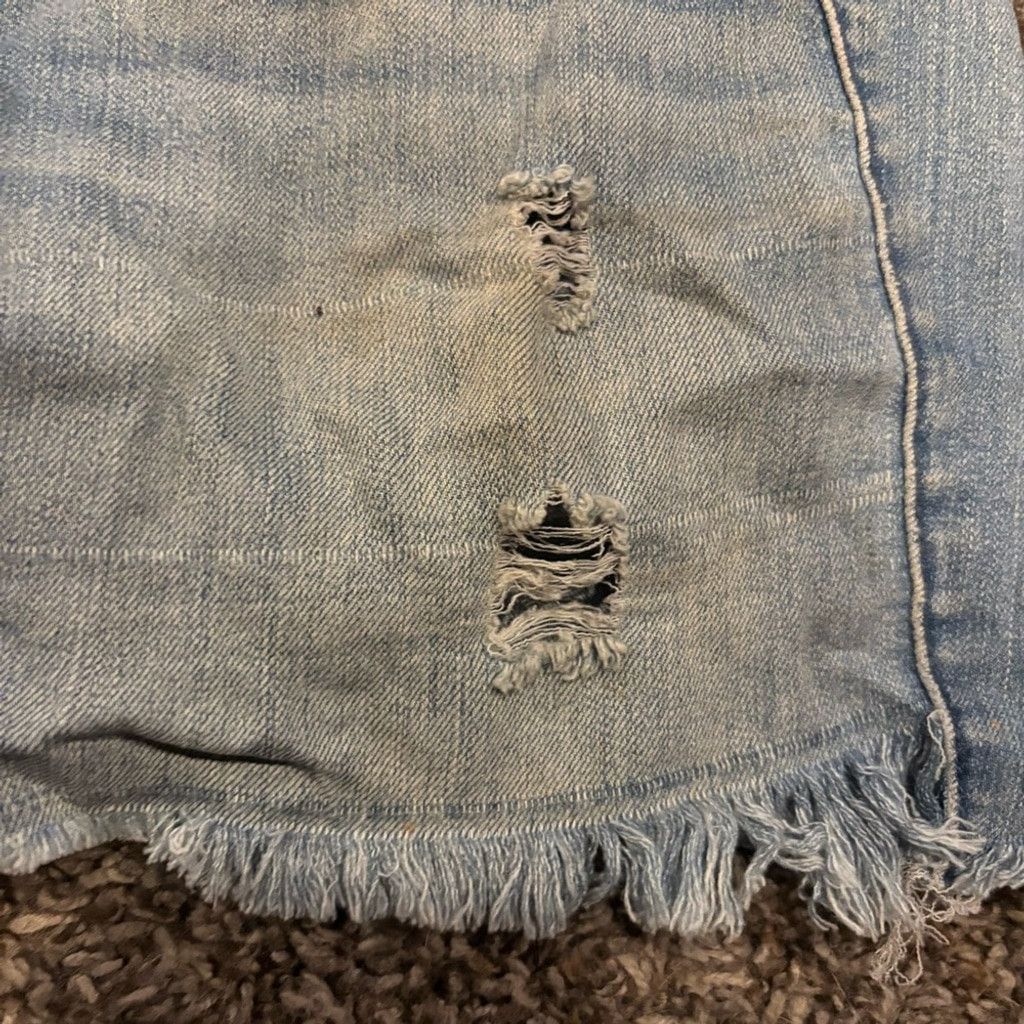 Hollister Distressed Hollister Denim Cutoff Shorts Size 27" / US 4 / IT 40 - 2 Thumbnail