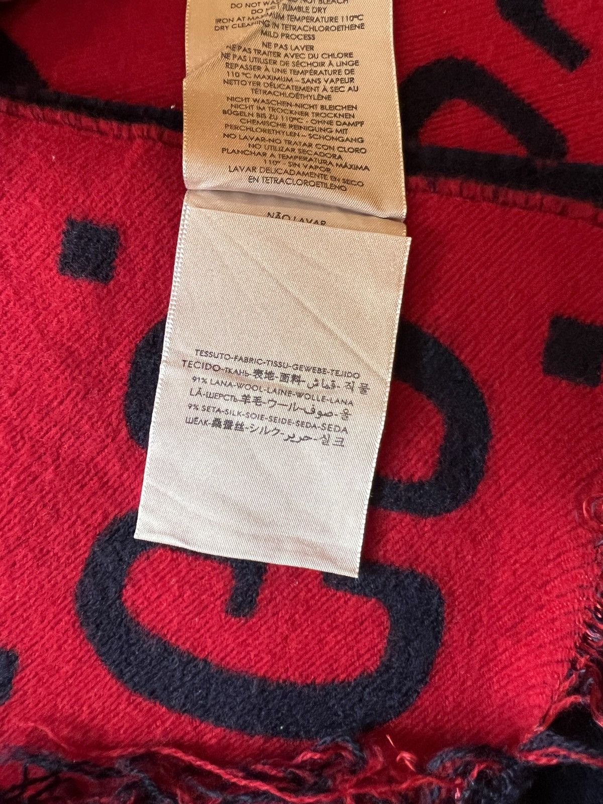 Gucci Rare Gucci Freedom GG Jacquard Wool Silk Scarf (Red/Blue) Size ONE SIZE - 9 Thumbnail