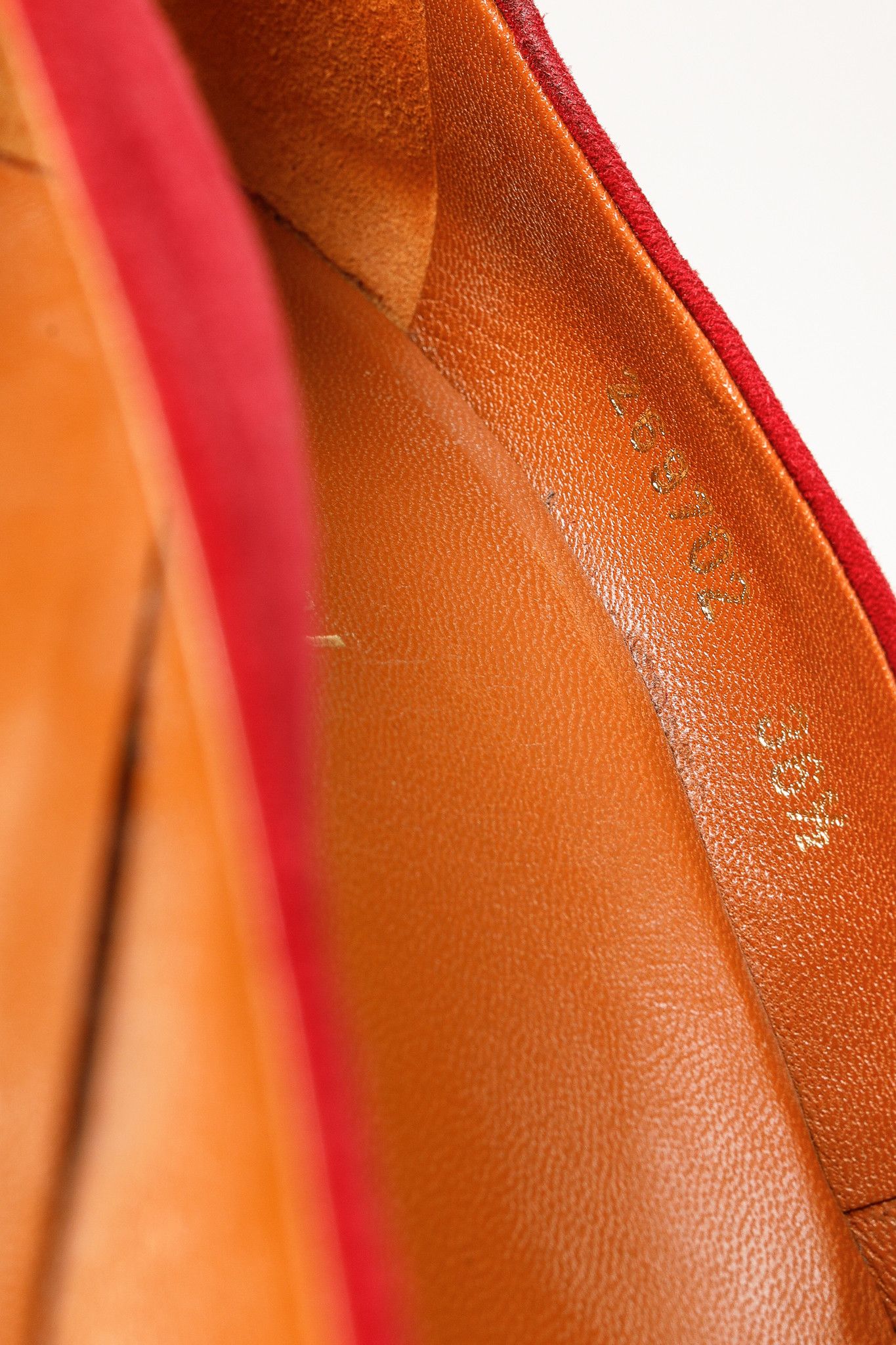 Gucci Gucci Raspberry Suede Platform Round-Toe Stiletto Pumps Size US 6 / IT 36 - 10 Thumbnail