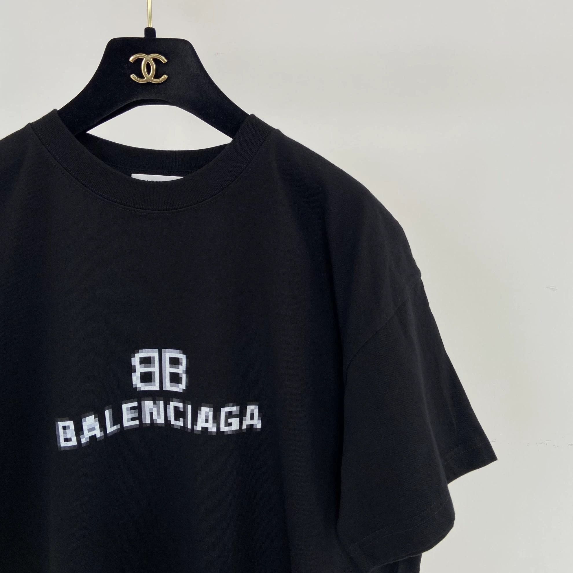 Balenciaga Balenciaga BB mosaic oversize dropped shoulder tee M Size US M / EU 48-50 / 2 - 3 Thumbnail