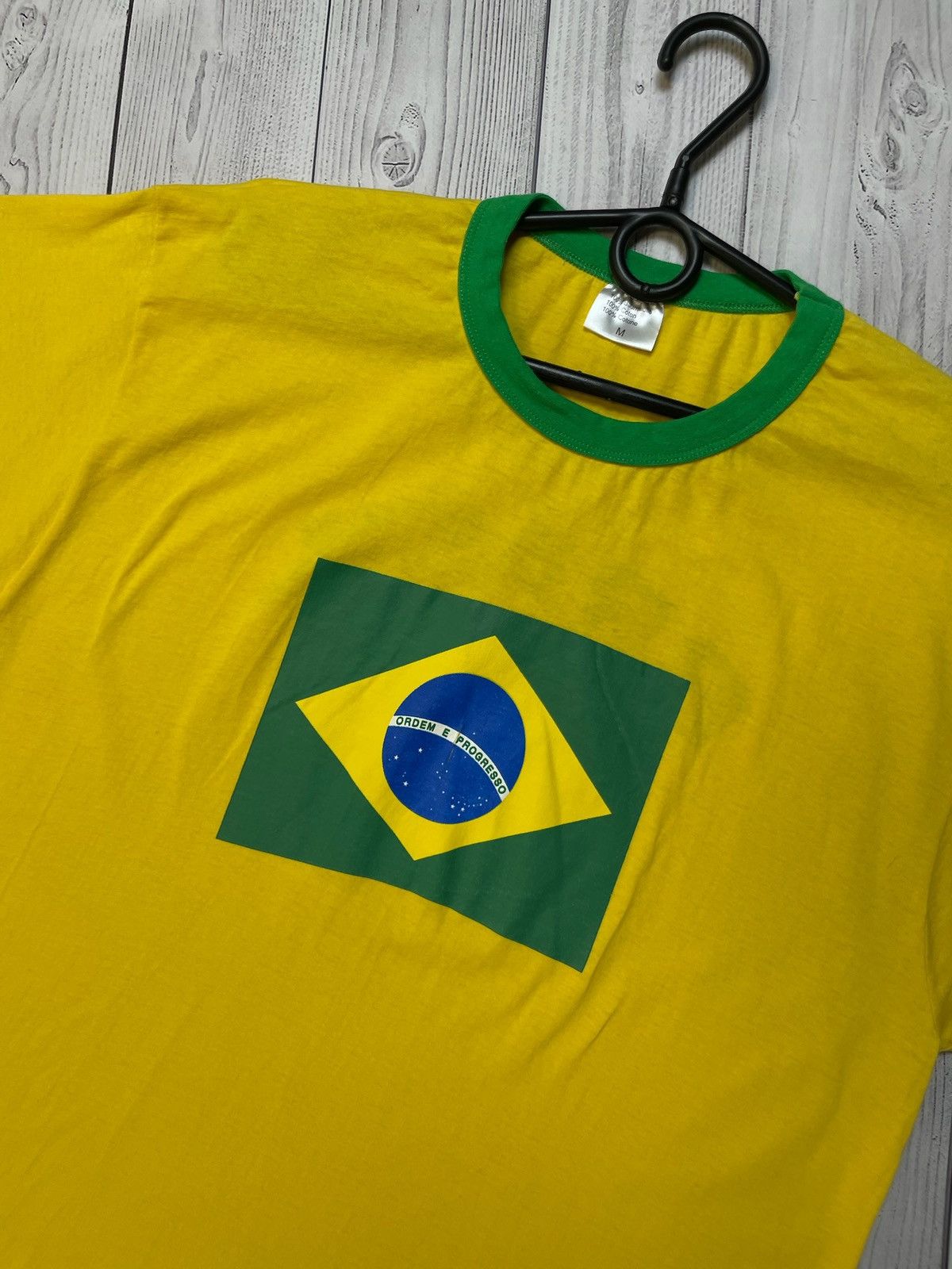 Vintage Brazil soccer tee big logo size M Brasil Size US M / EU 48-50 / 2 - 3 Thumbnail