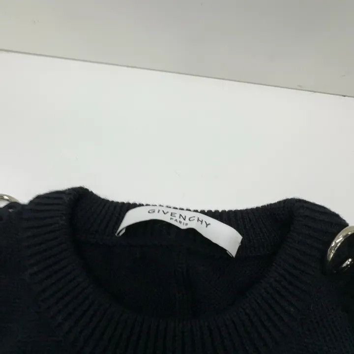 Givenchy Givenchy Givenchy Casual Solid Knit Sweater -2507 Size US M / EU 48-50 / 2 - 5 Thumbnail