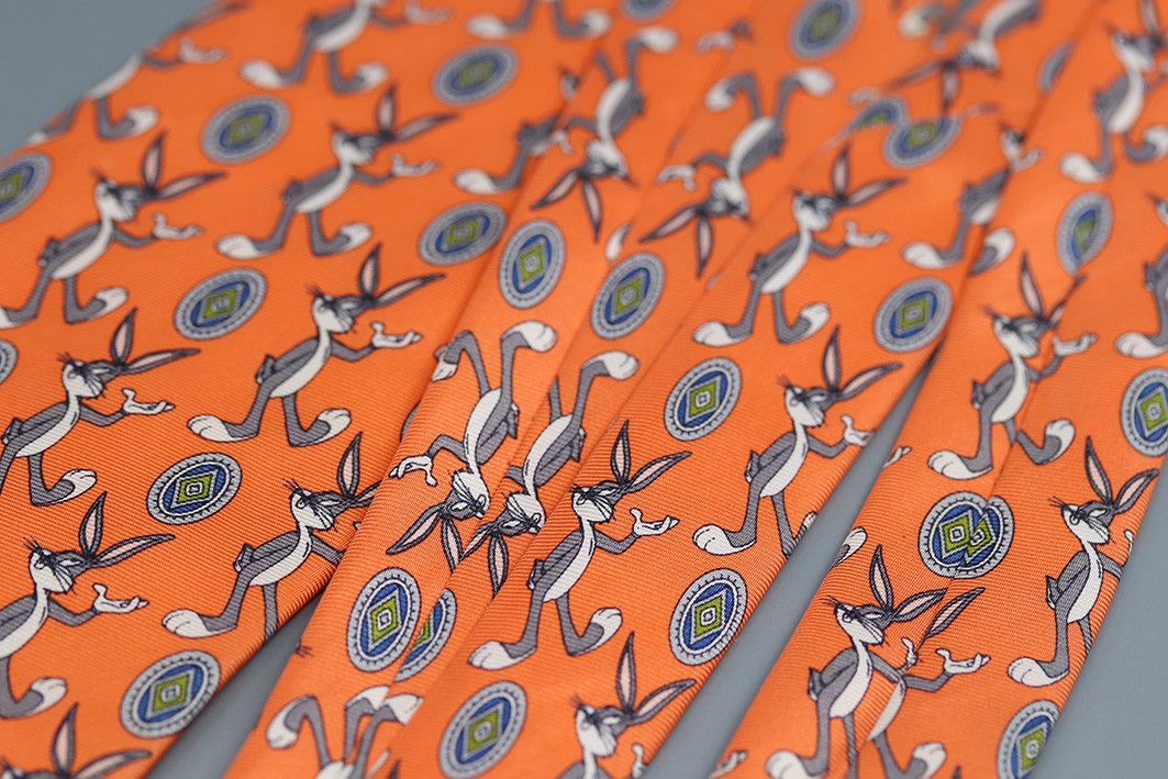 Warner Bros Vintage 1996 Looney Tunes Bugs Bunny Silk Tie Size ONE SIZE - 10 Thumbnail