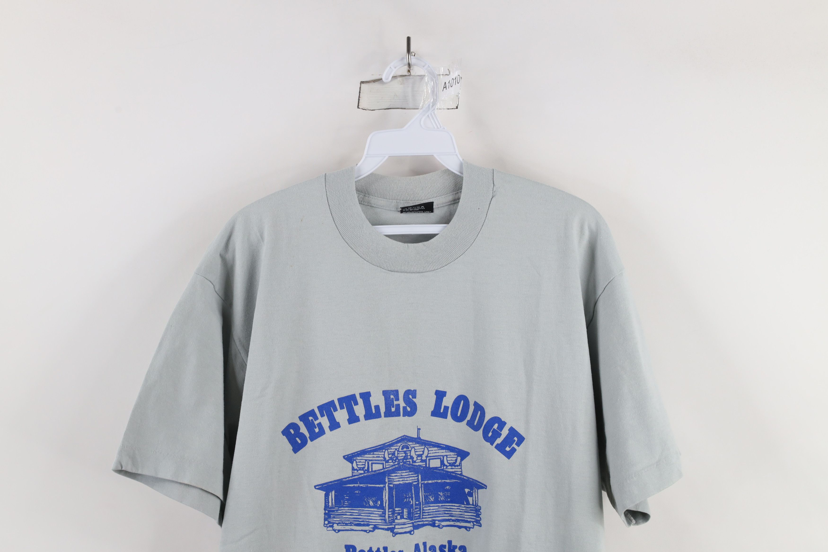 Vintage Vintage 80s 90s Lodge Alaska Short Sleeve T-Shirt USA Size US XL / EU 56 / 4 - 2 Thumbnail