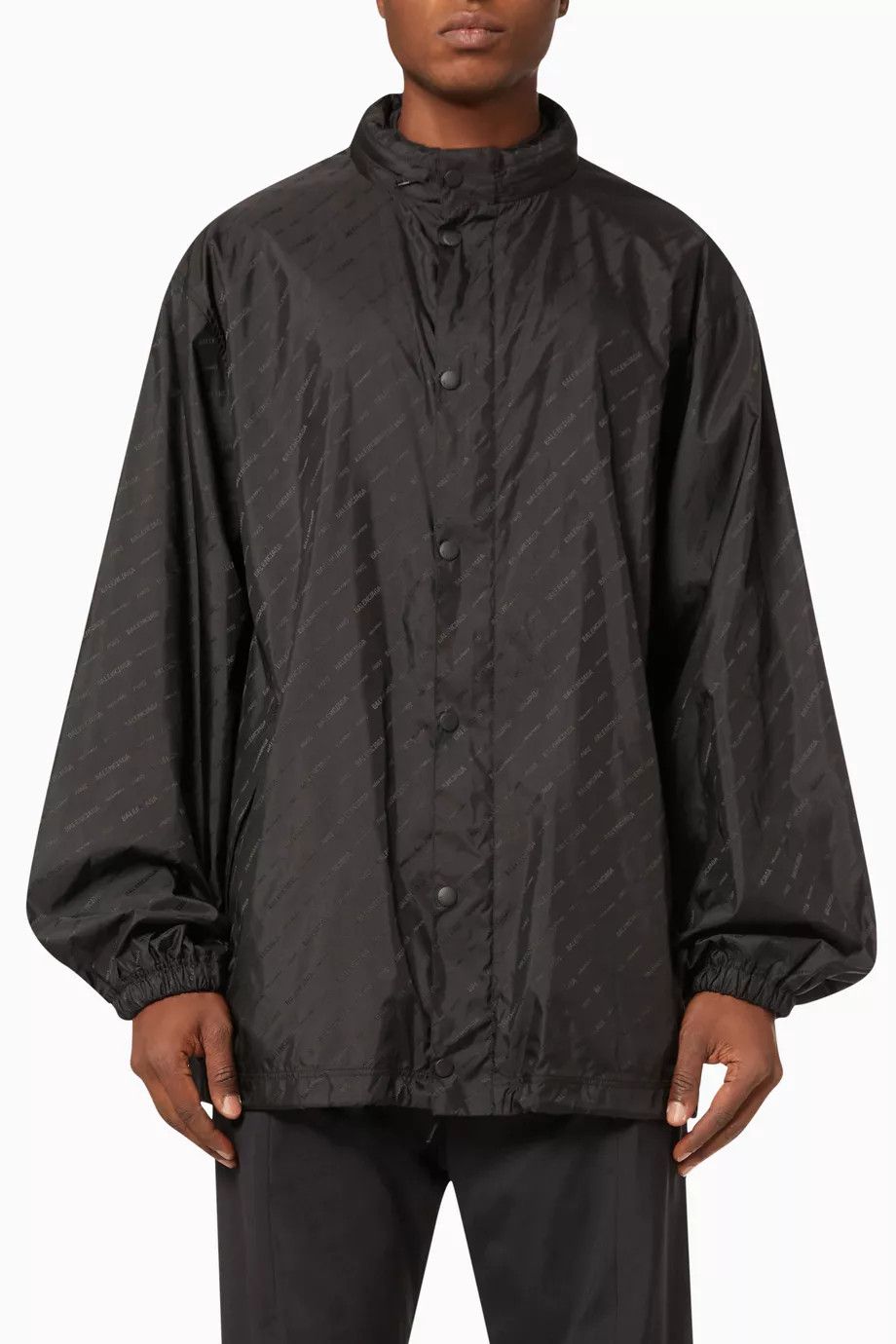 Balenciaga o1s1wg111124 Dup / Allover Logo Rain Jacket in Black Size US L / EU 52-54 / 3 - 1 Thumbnail