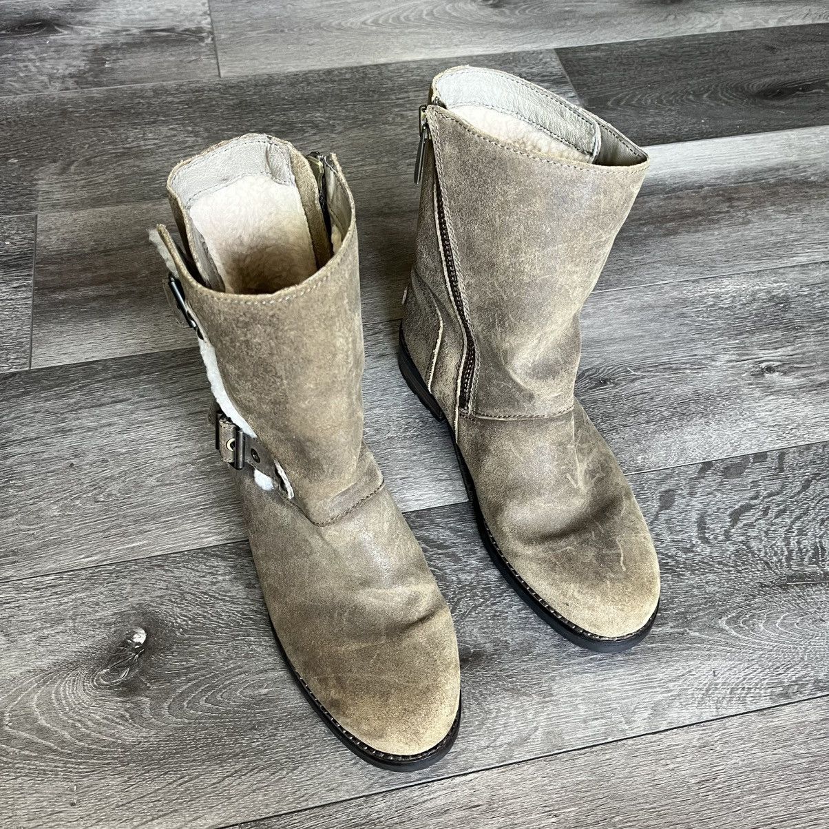 UGG Niels II Dove Leather Faux Fur Boots Dove Suede Shearli