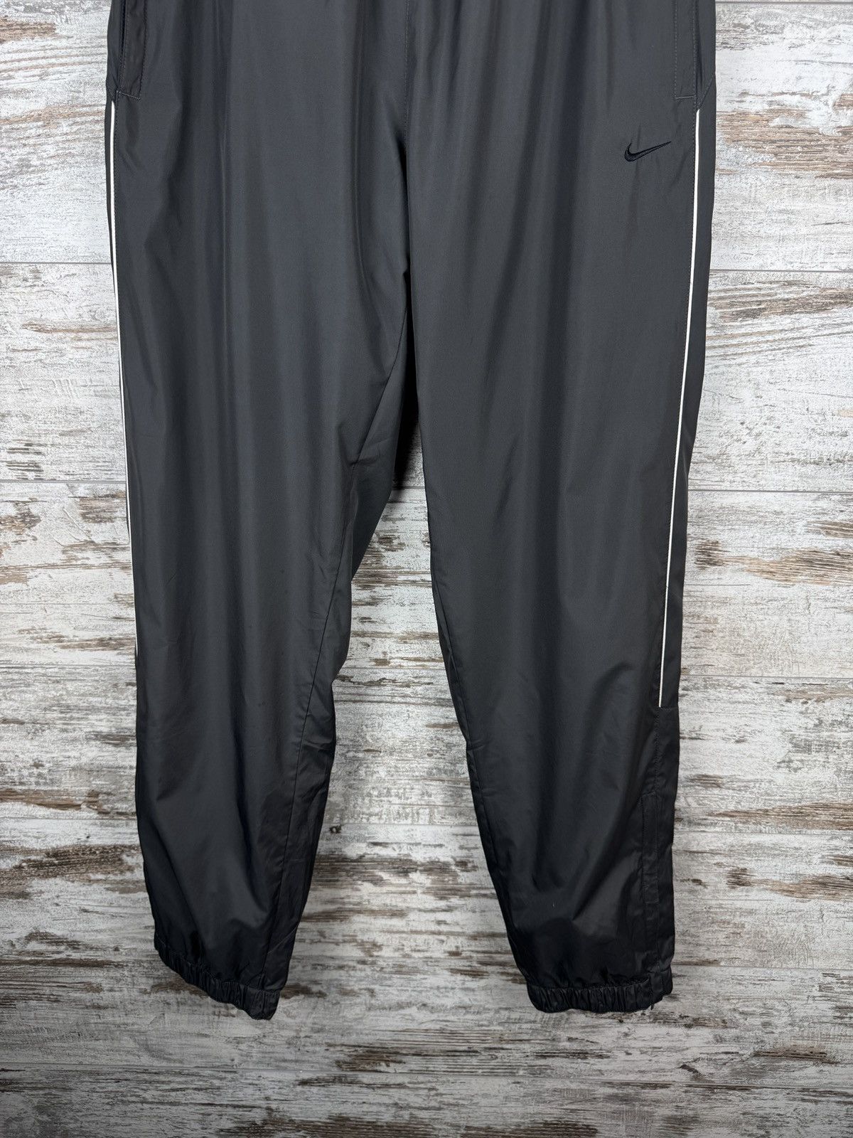 Nike Mens Vintage Nike swoosh nylon sweatpants y2k pants drill Size US 34 / EU 50 - 3 Thumbnail
