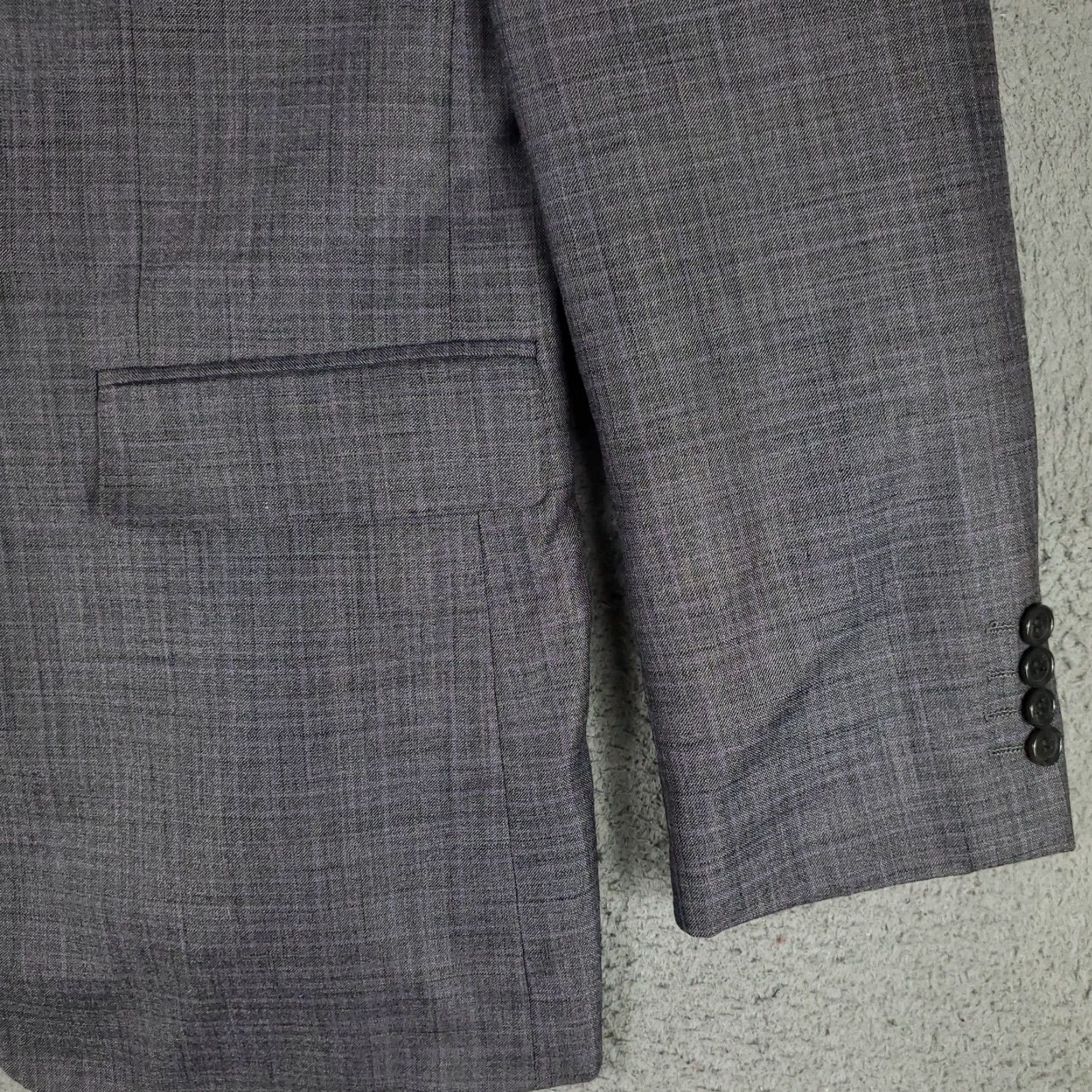 Giorgio Armani Giorgio Armani Blazer Gray Plaid Regular Fit Size 44 US 54 EU Men's Wool Jacket Size 44R - 4 Thumbnail