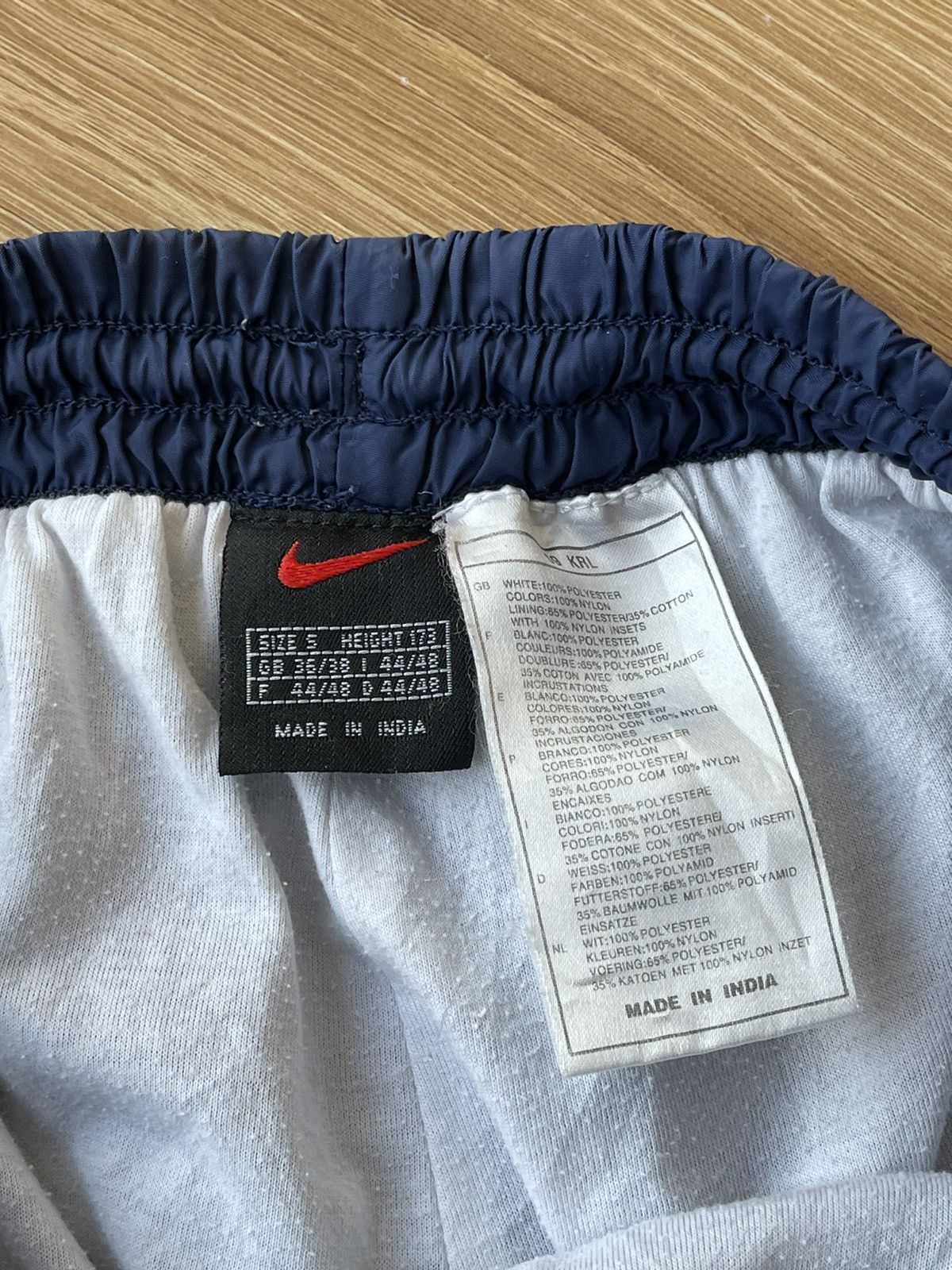 Nike Vintage Nike Swoosh Baggy Parachute Nylon Track Pants Size S Size US 30 / EU 46 - 11 Thumbnail