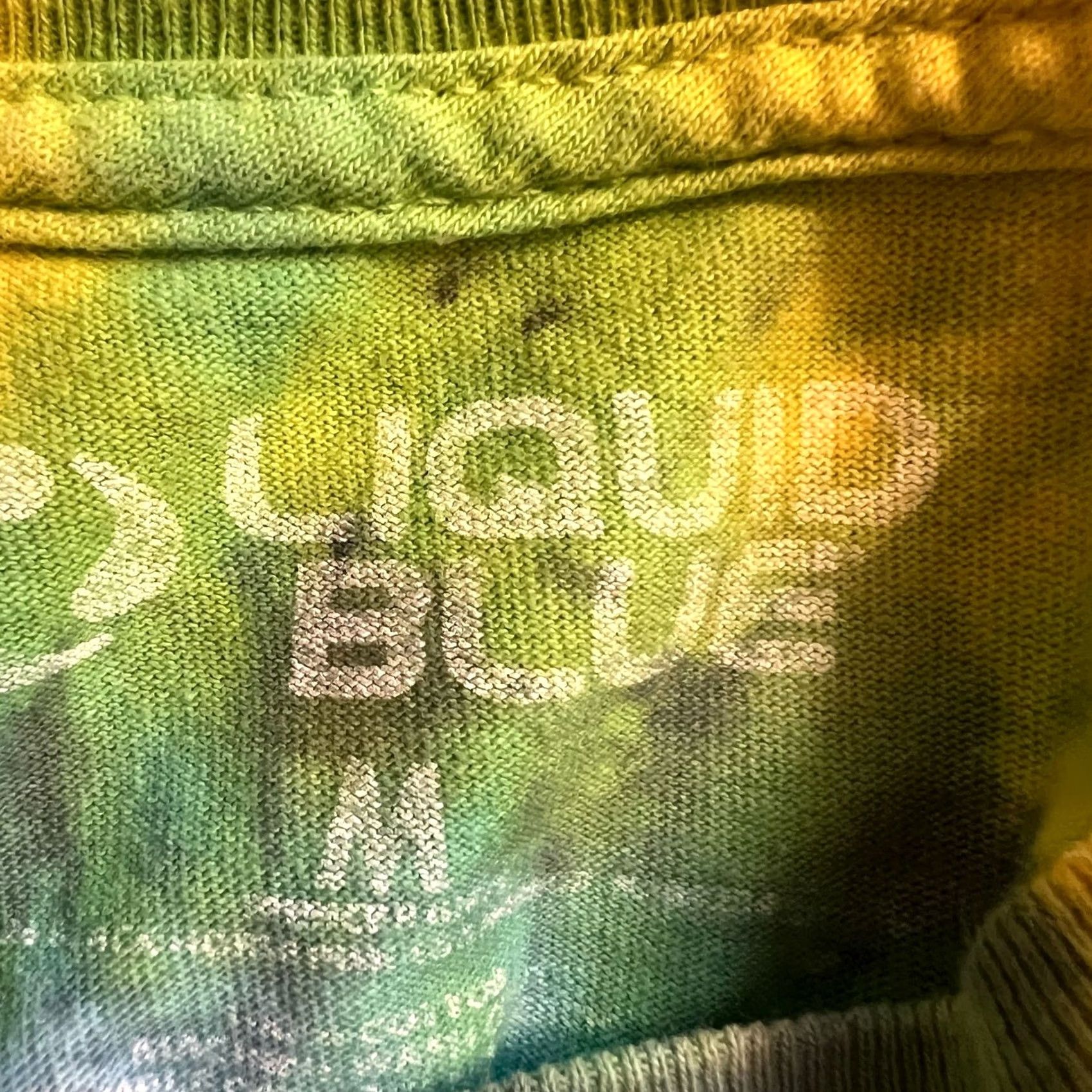 Liquid Blue VINTAGE? (No) Liquid Blue Pink Floyd Shirt Mens Medium Neon Tie Dye Y2K T-Shirt Men M Blue Pink Floyd Neon Tie Dye 2000s Mens Size US M / EU 48-50 / 2 - 6 Thumbnail