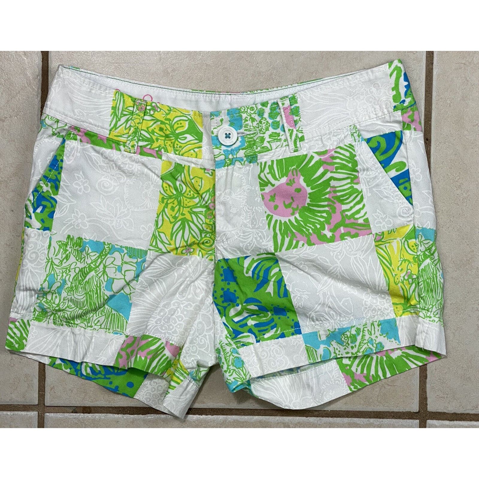 Lilly Pulitzer Lilly Pulitzer Callahan Shorts Jungle Patchwork Tropical Size 26" / US 2 / IT 38 - 1 Thumbnail