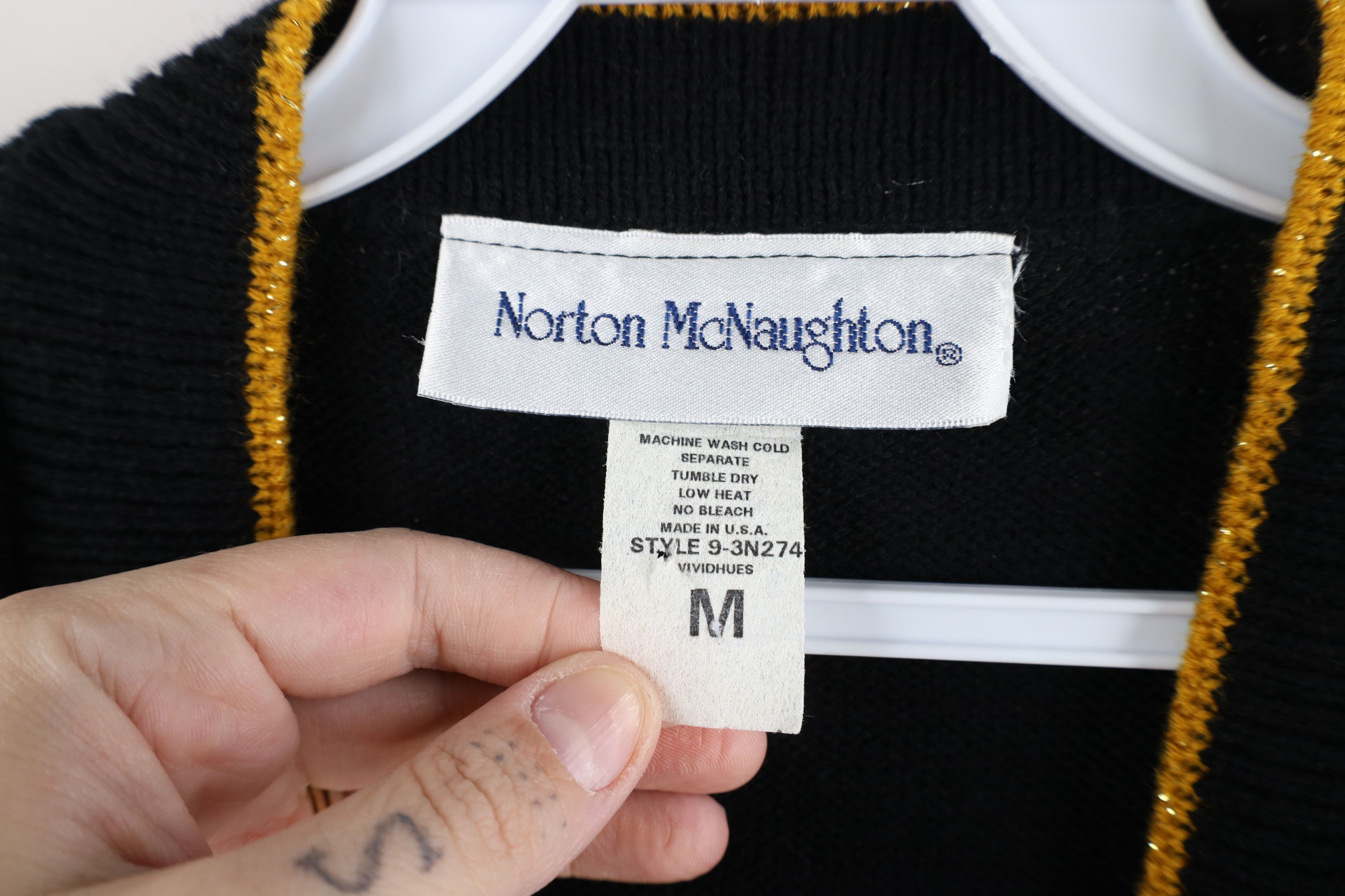Vintage Vintage 90s Streetwear Crest Knit Cardigan Sweater USA Size M / US 6-8 / IT 42-44 - 4 Thumbnail