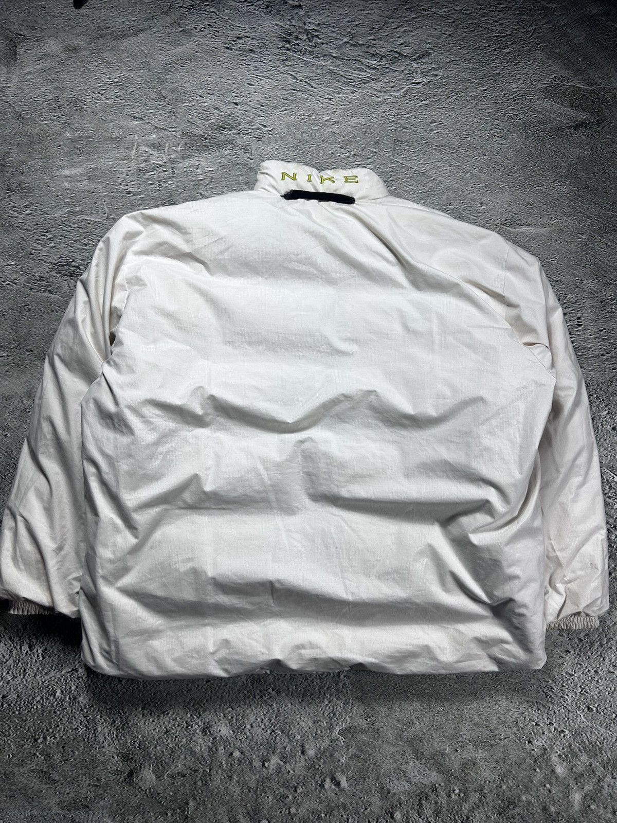 Nike × Vintage Nike black puffer jacket big logo vintage 90s reversible Size US XXL / EU 58 / 5 - 16 Thumbnail