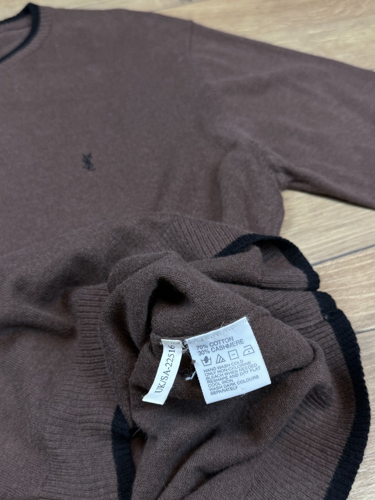 Yves Saint Laurent Vintage sweater Yves Saint Laurent 90s original luxury item Size US XL / EU 56 / 4 - 3 Thumbnail