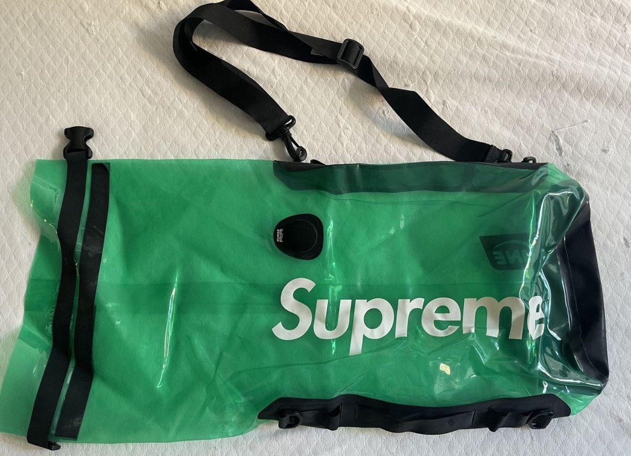 Supreme SUPREME SEALINE WATERPROOF BAG GREEN 20L PADS Size ONE SIZE - 1 Thumbnail