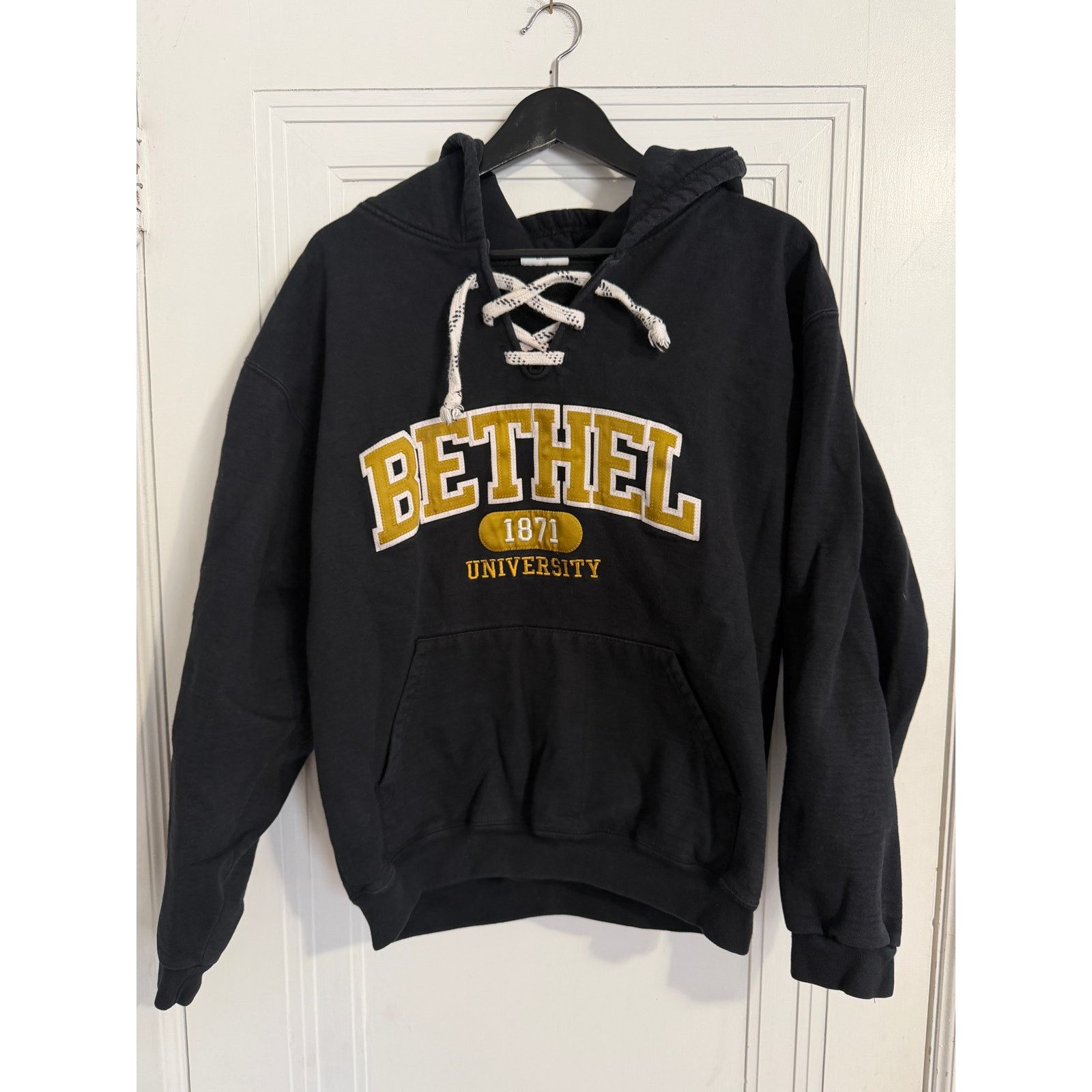 NCAA Bethel University Royals Hoodie Sweatshirt Size Medium Size US M / EU 48-50 / 2 - 1 Thumbnail