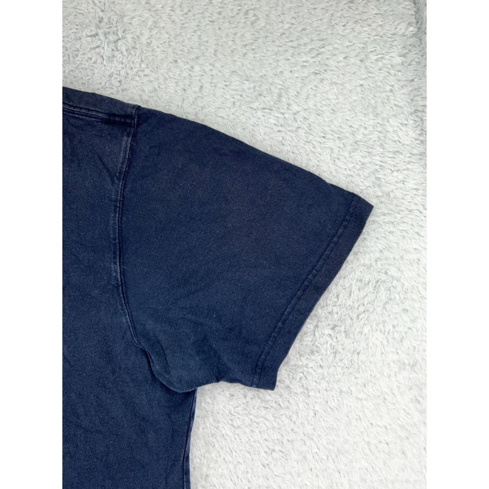 Carhartt Carhartt Shirt Mens 2XL Blue Short Sleeve Crew Neck 100% Cotton Workwear Shirt Mens 2XL Blue Crew Neck Short Sleeve Cotton workwear Size US XXL / EU 58 / 5 - 5 Thumbnail