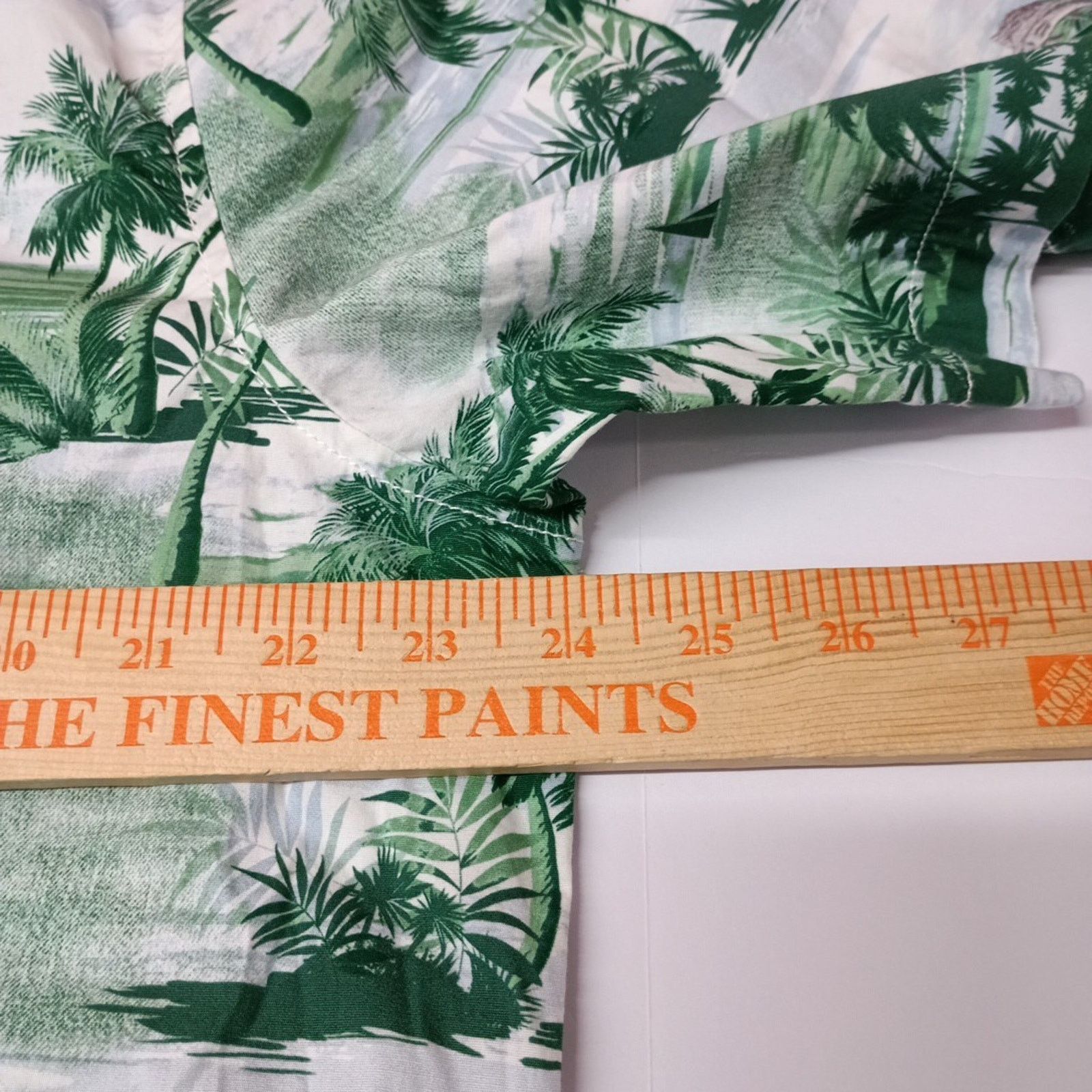 Tommy Bahama Tommy Bahama Shirt Men's Size L Green White Floral Print Size US L / EU 52-54 / 3 - 4 Thumbnail