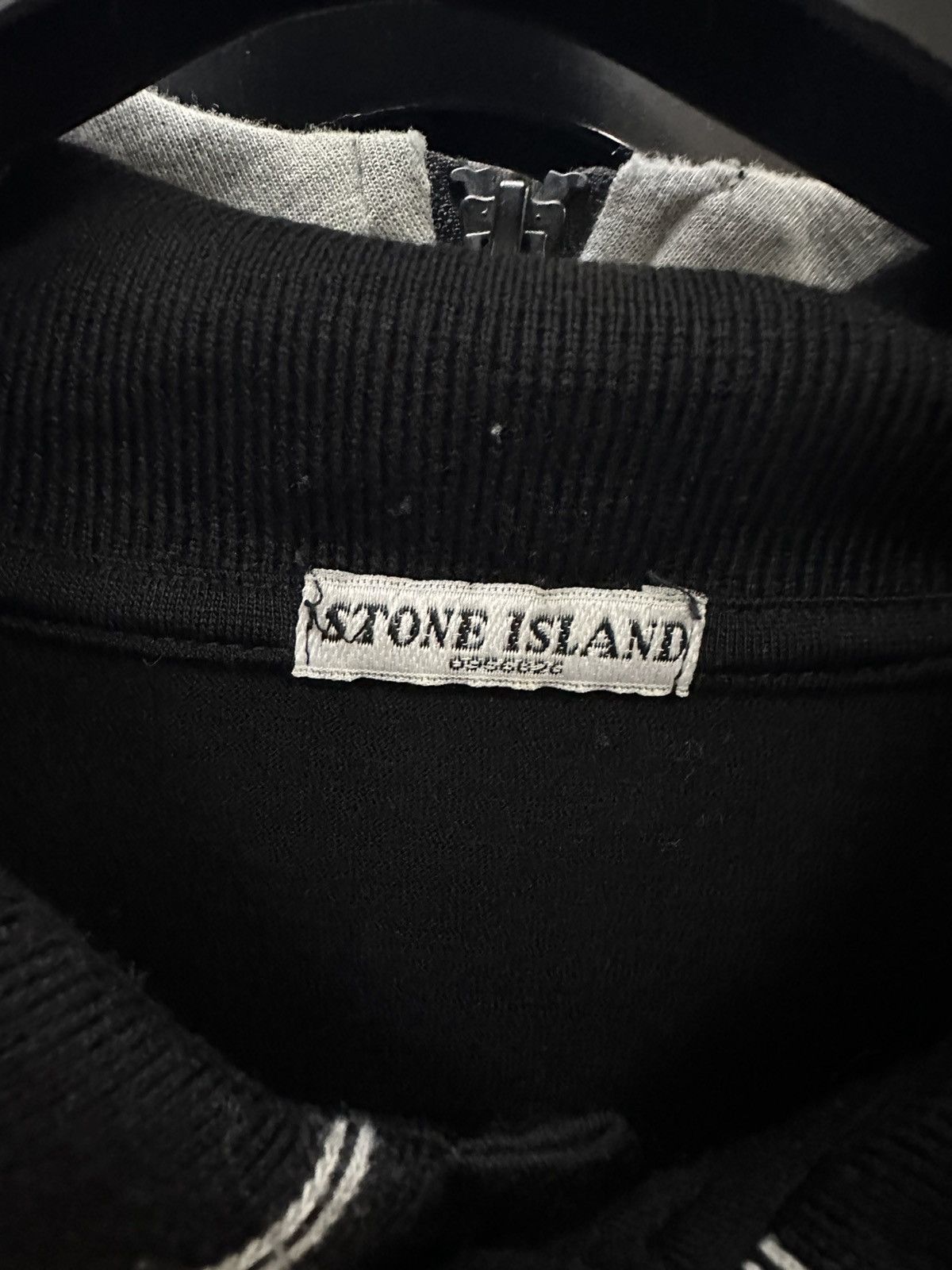 Stone Island × Vintage Vintage stone island rugby shirt patch rare size L/XL Size US XL / EU 56 / 4 - 2 Thumbnail