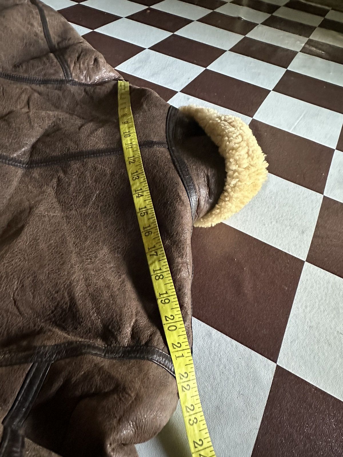 Vintage Vintage B-3 sheepskin jacket Size US L / EU 52-54 / 3 - 18 Thumbnail
