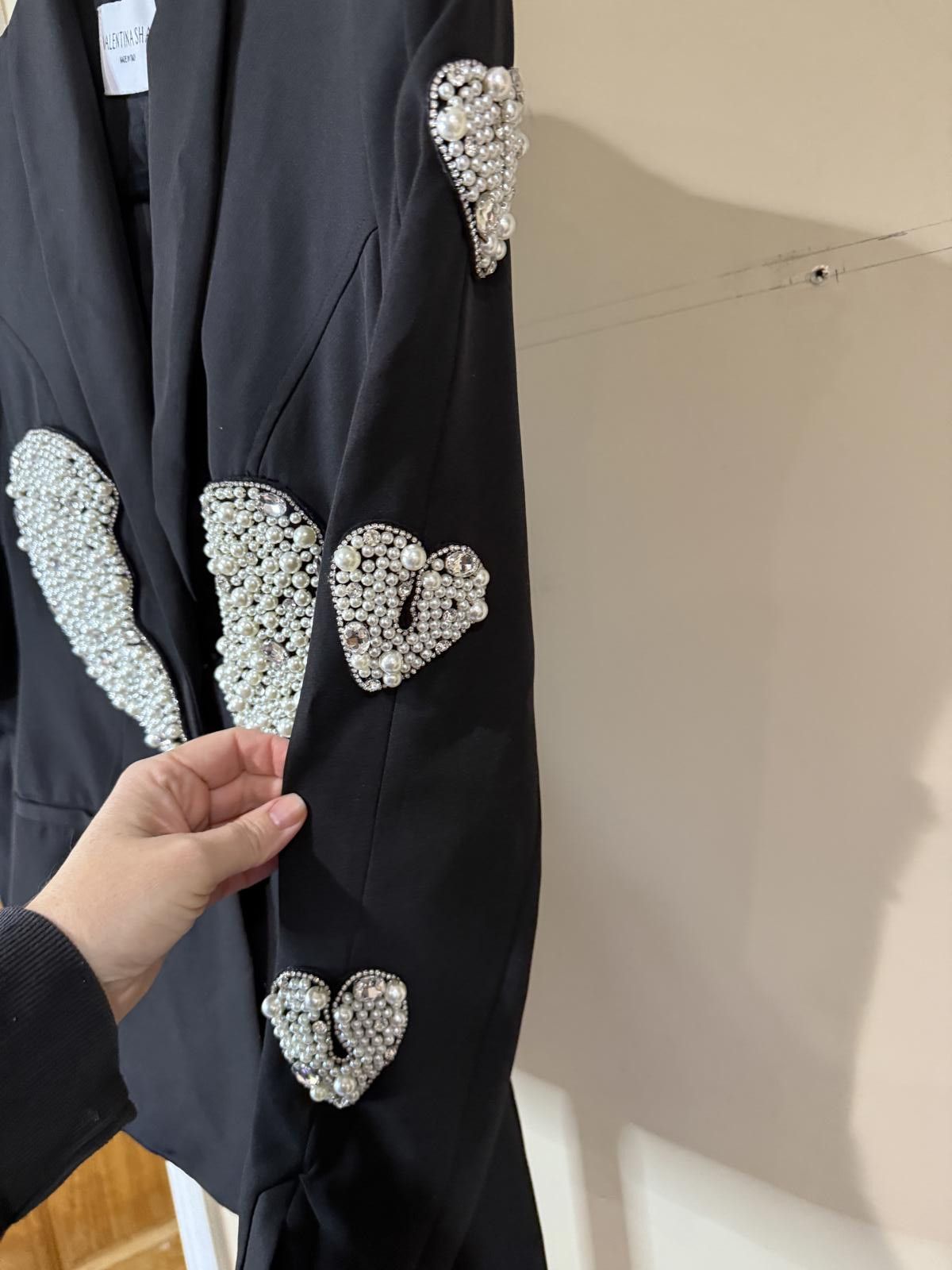 Other Valentina Shah Sz 2 Black Blazer Pearl Heart Embellishments Size XS / US 0-2 / IT 36-38 - 2 Thumbnail