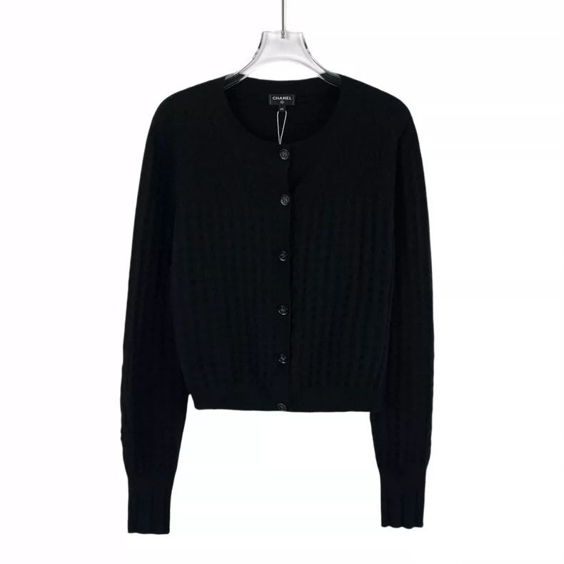 Chanel Chanel Black cashmere single-breasted long-sleeved knitted Size M / US 6-8 / IT 42-44 - 1 Thumbnail