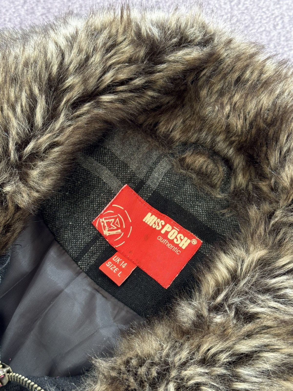 Japanese Brand Avant Garde Faux Fur Glamour Y2K Plaid Vest Size M / US 6-8 / IT 42-44 - 7 Thumbnail