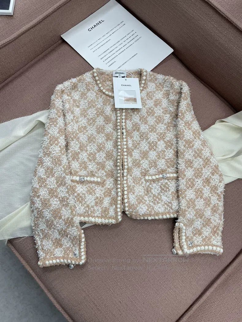 Chanel Chanel Tweed-patterned knitted jacket Size XS / US 0-2 / IT 36-38 - 1 Thumbnail