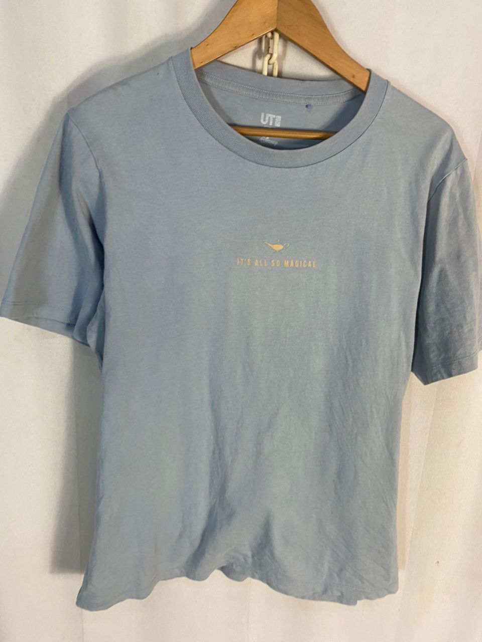 Cartoon Network × Disney × Uniqlo Aladdin Disney x Uniqlo tshirt Size US M / EU 48-50 / 2 - 4 Thumbnail