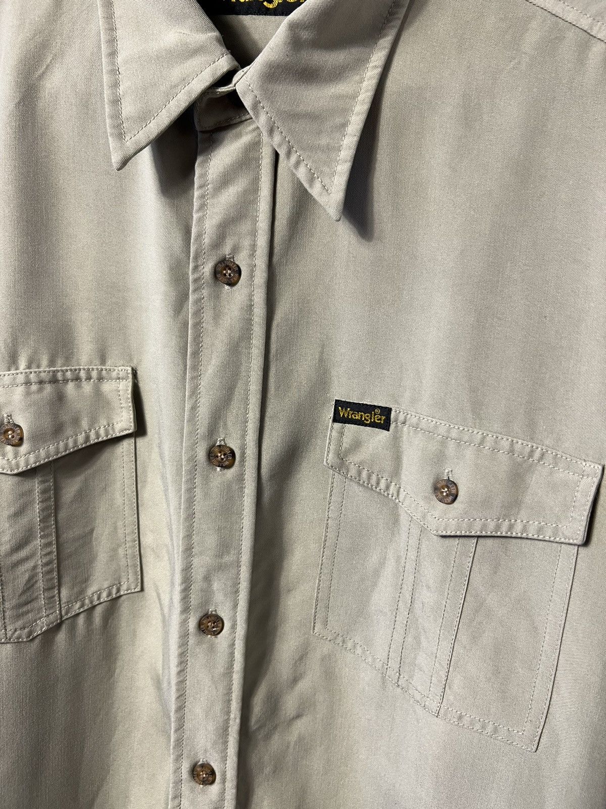 Vintage × Wrangler Vintage Wrangler Military Khaki Long Sleeve Button Up Shirt Size US L / EU 52-54 / 3 - 3 Thumbnail