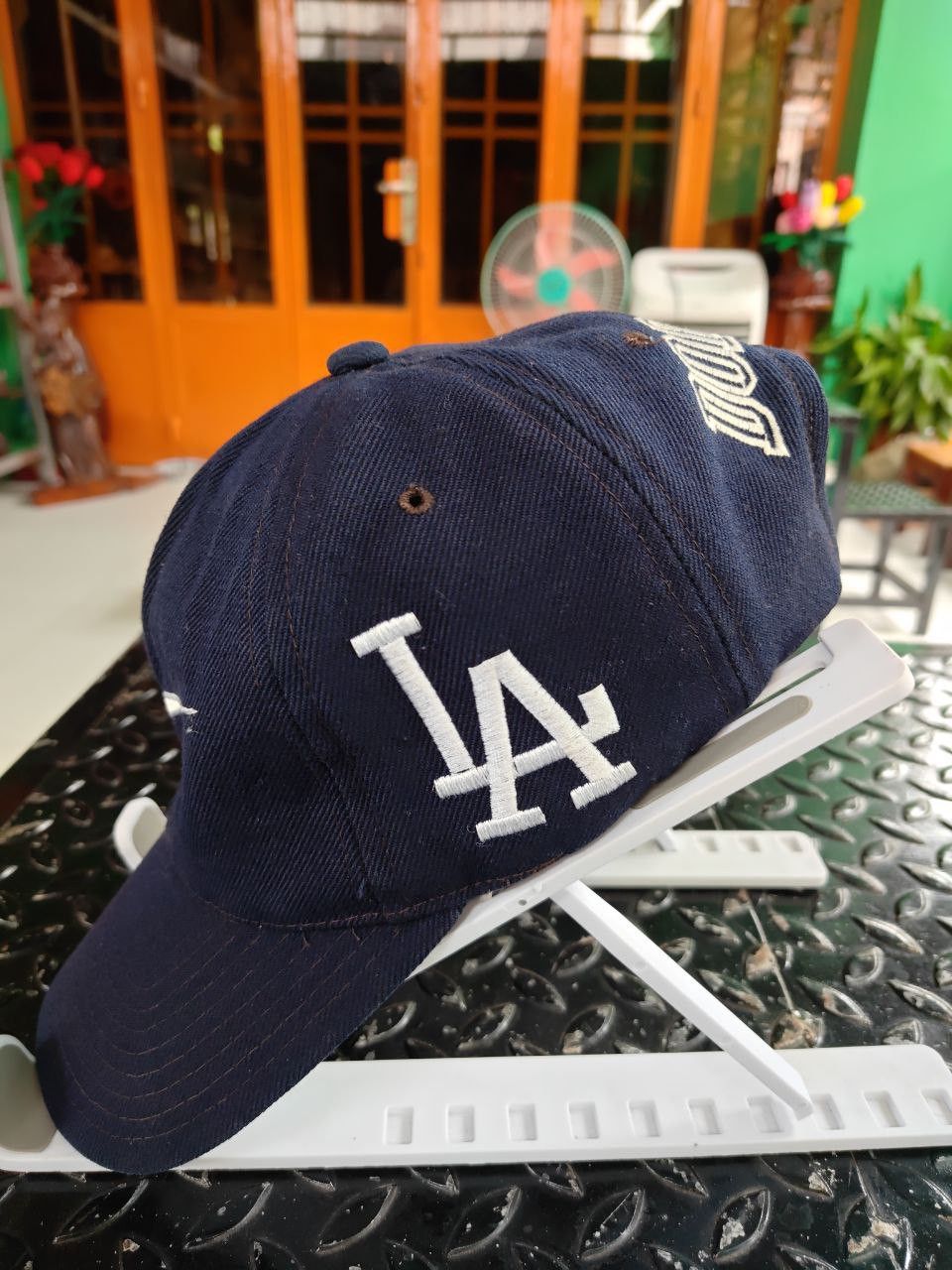 Nike Vintage Nike x Los Angeles Dodger Swoosh Snapback Hat Size ONE SIZE - 4 Thumbnail