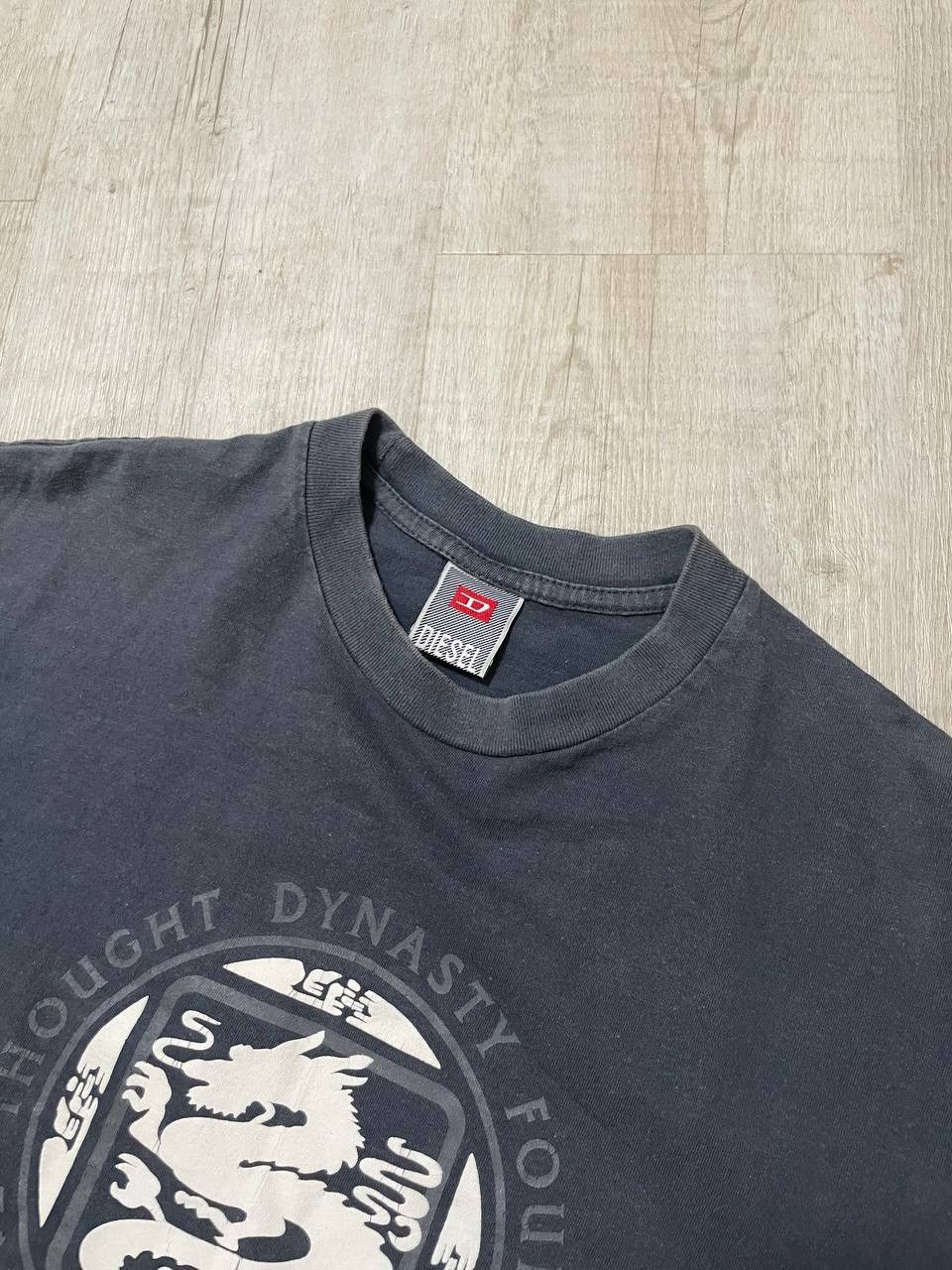 Diesel Diesel vintage y2k dragon t-shirt M sz Size US M / EU 48-50 / 2 - 3 Thumbnail