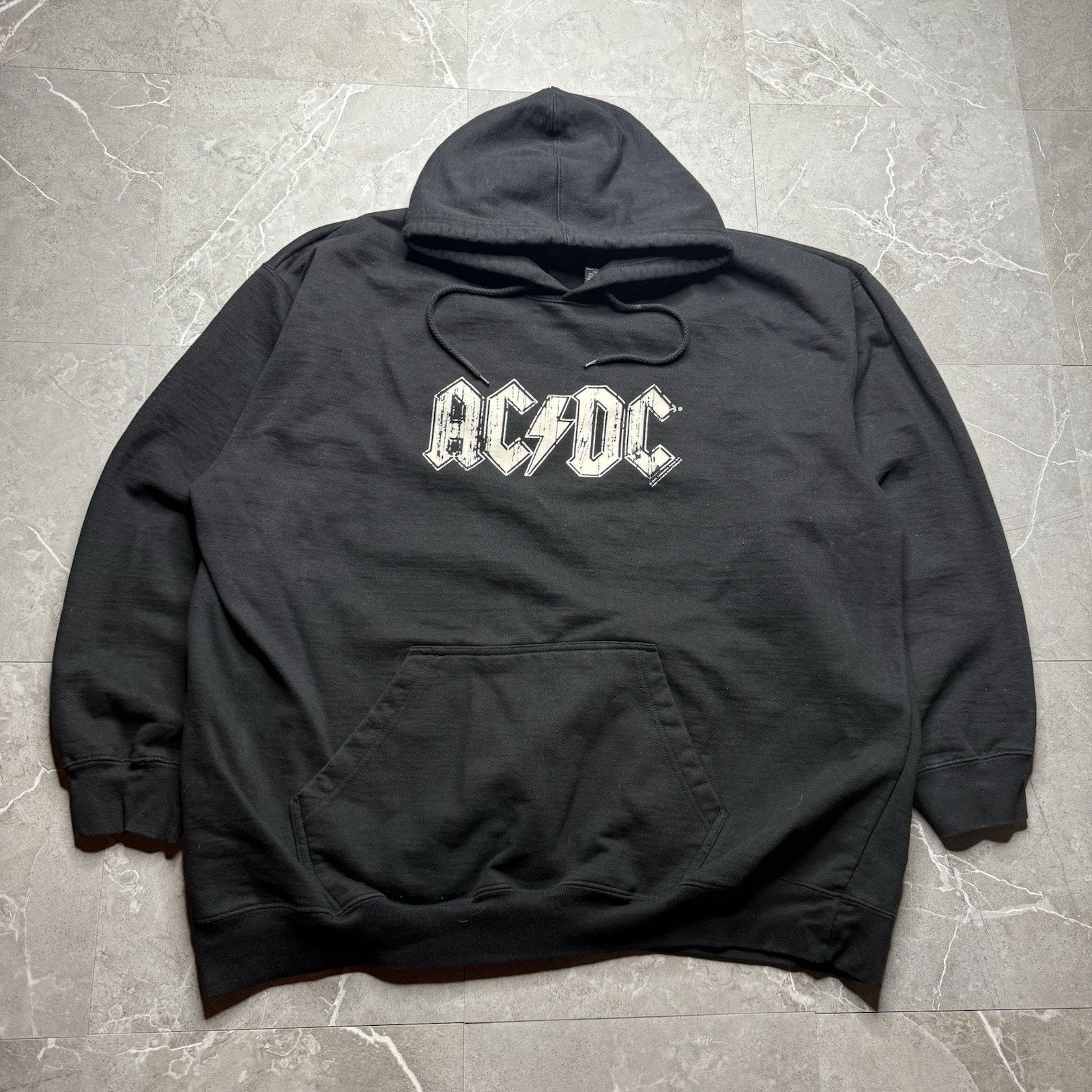 Vintage Vintage 2005 ACDC Rockware Black Hoodie 2XL Y2K Size US XXL / EU 58 / 5 - 2 Thumbnail