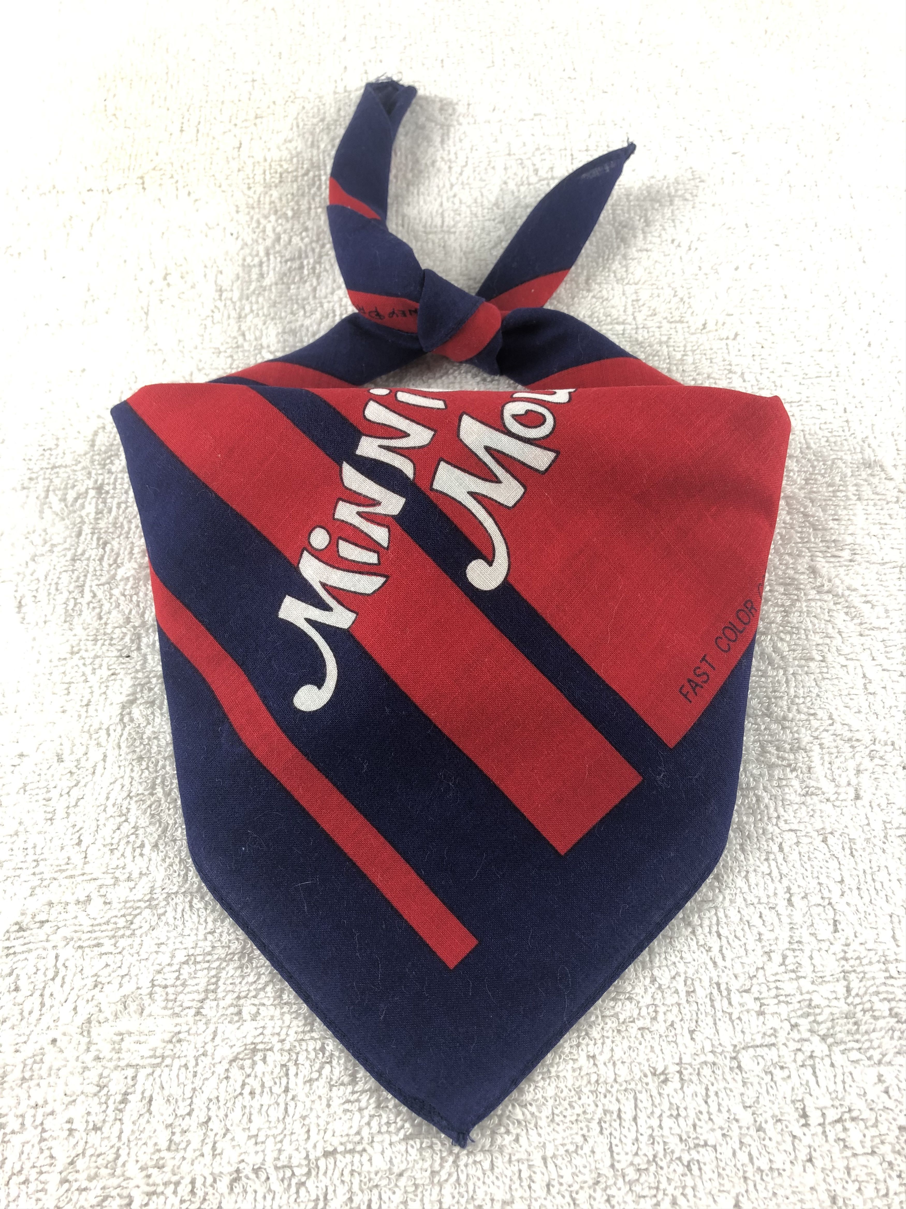 Disney × Mickey Mouse × Vintage Disney Minnie Mouse Handkerchief / Bandana / Neckerchief Size ONE SIZE - 1 Thumbnail