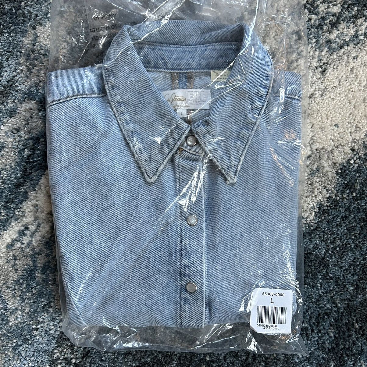 ERL × Levi's LiGHT BLUE STONE WASH FiTTED DENiM SHiRT A53830000 Size L / US 10 / IT 46 - 16 Thumbnail