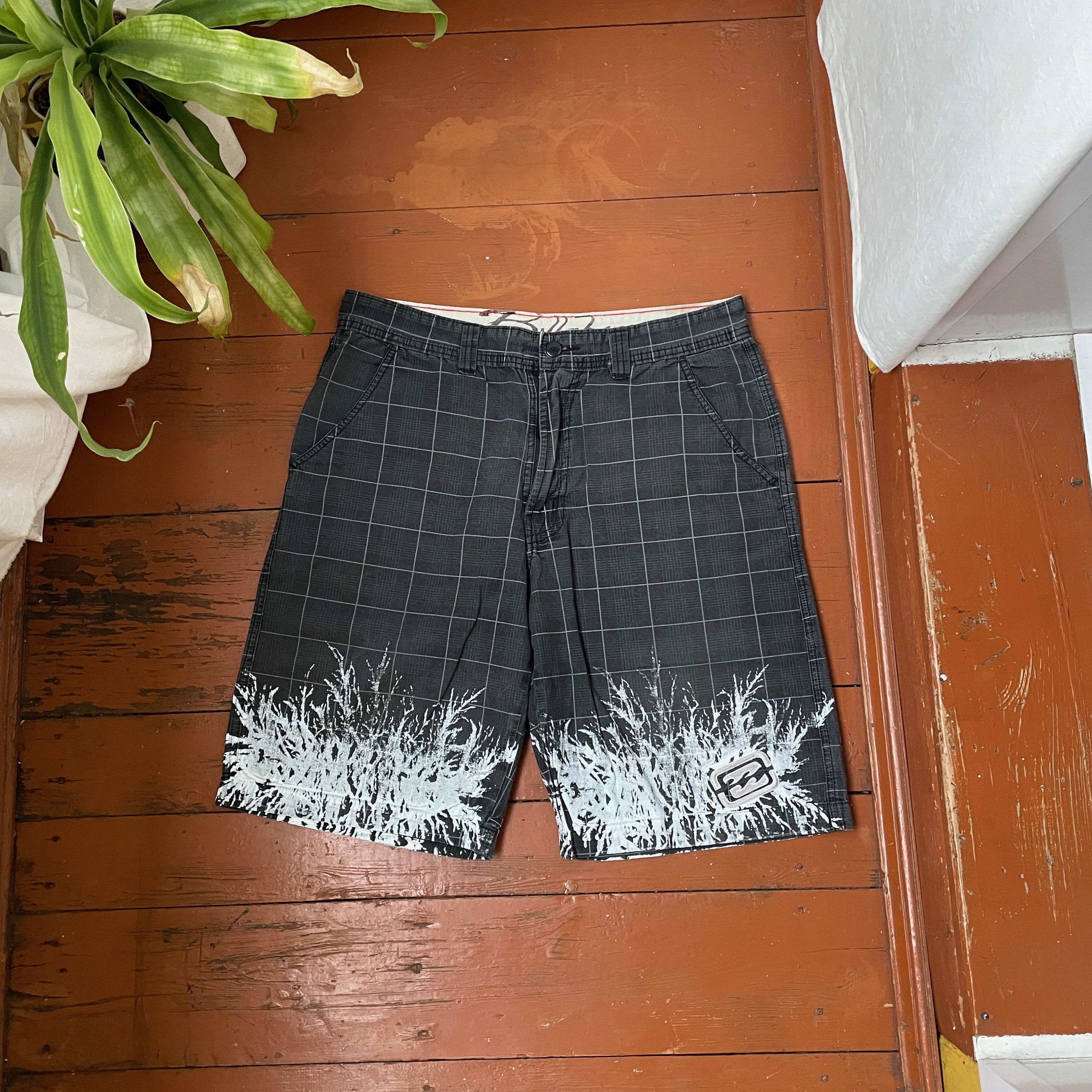 Billabong Billabong shorts check custom grunge opium y2k 1of1 surf Size US 34 / EU 50 - 2 Thumbnail